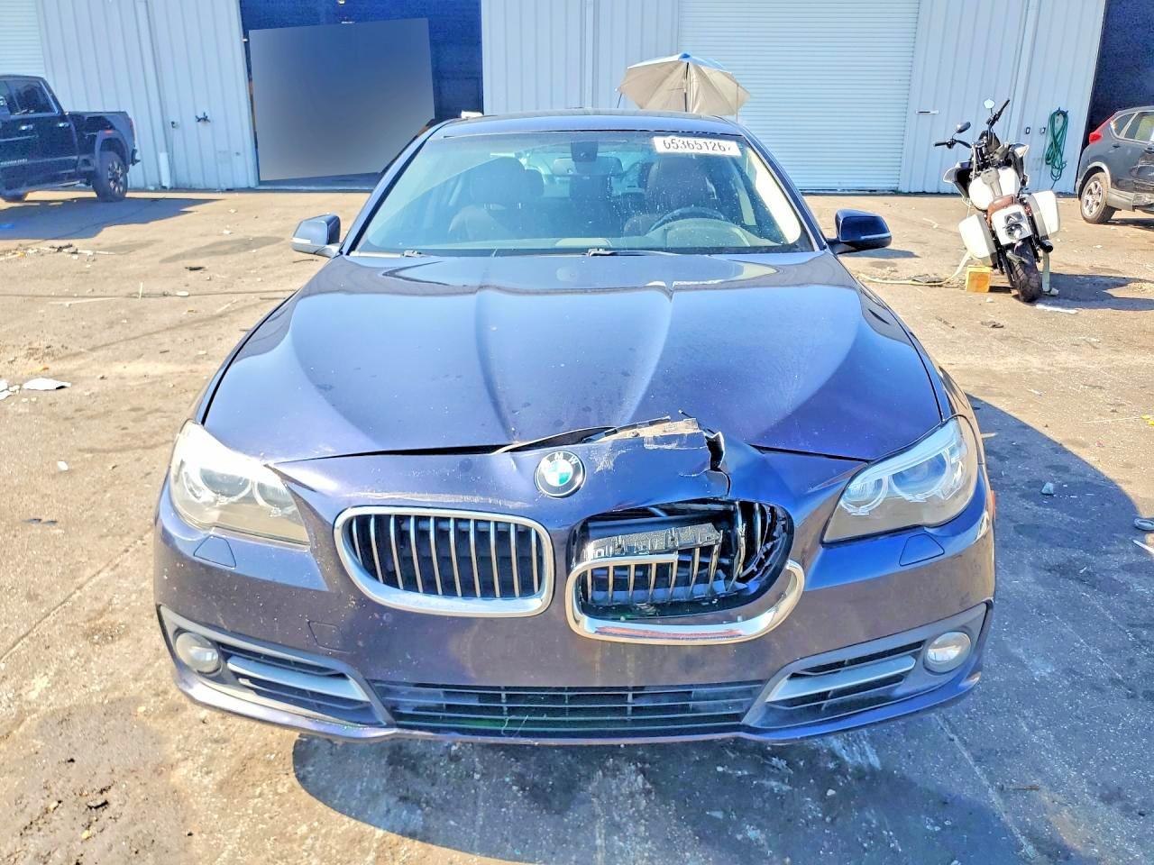 2016 BMW 528 I - Фото 5