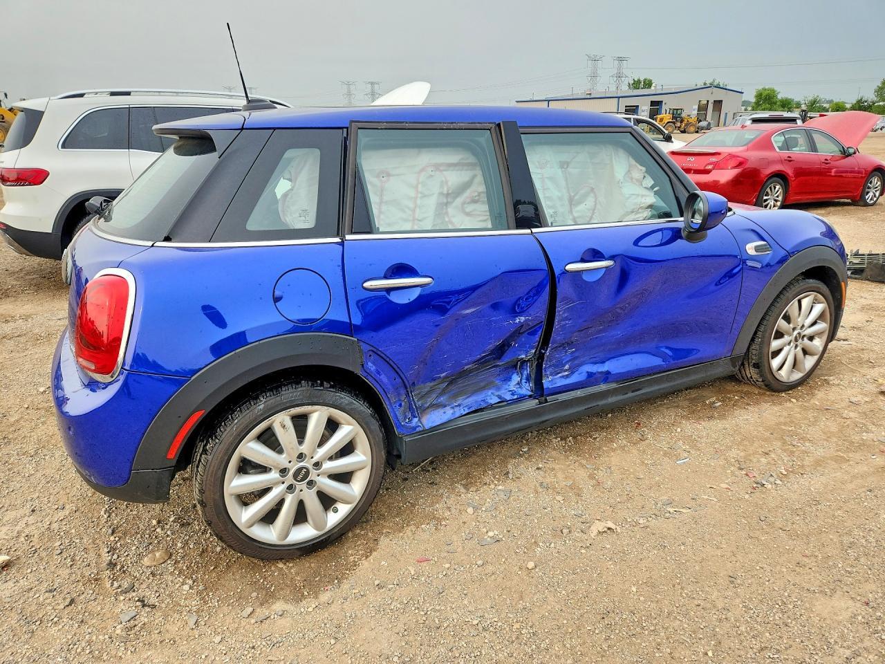 2021 Mini Cooper - Фото 3
