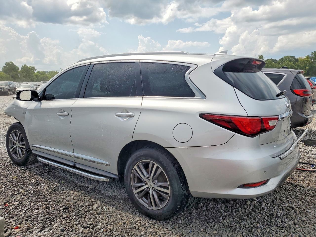 2018 Infiniti Qx60 Base - Фото 2