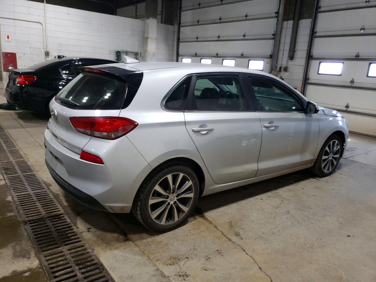 2018 Hyundai Elantra Gt Base - Фото 3