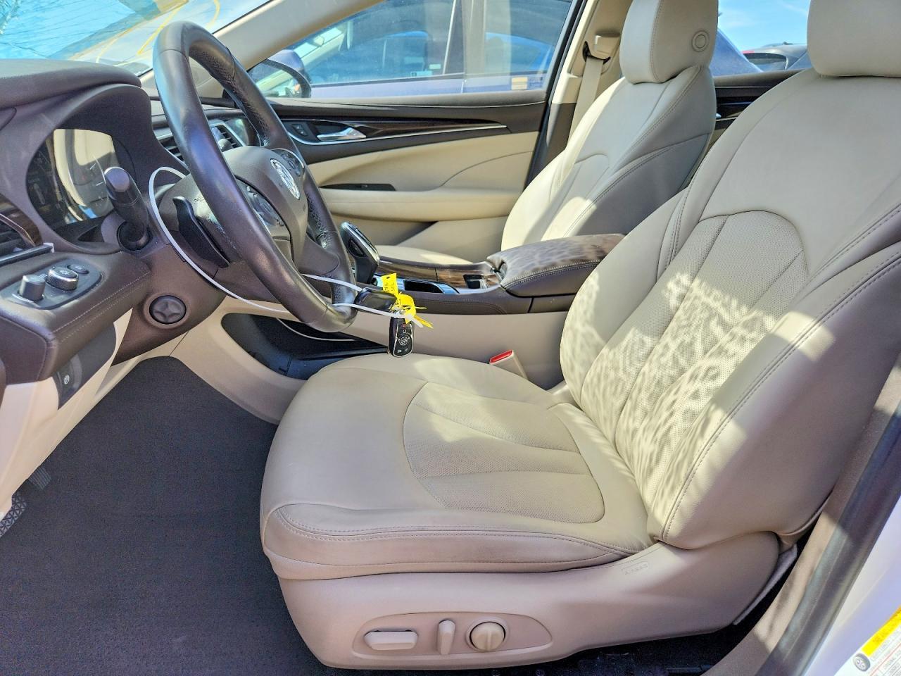 2019 Buick Lacrosse Essence - Image 7