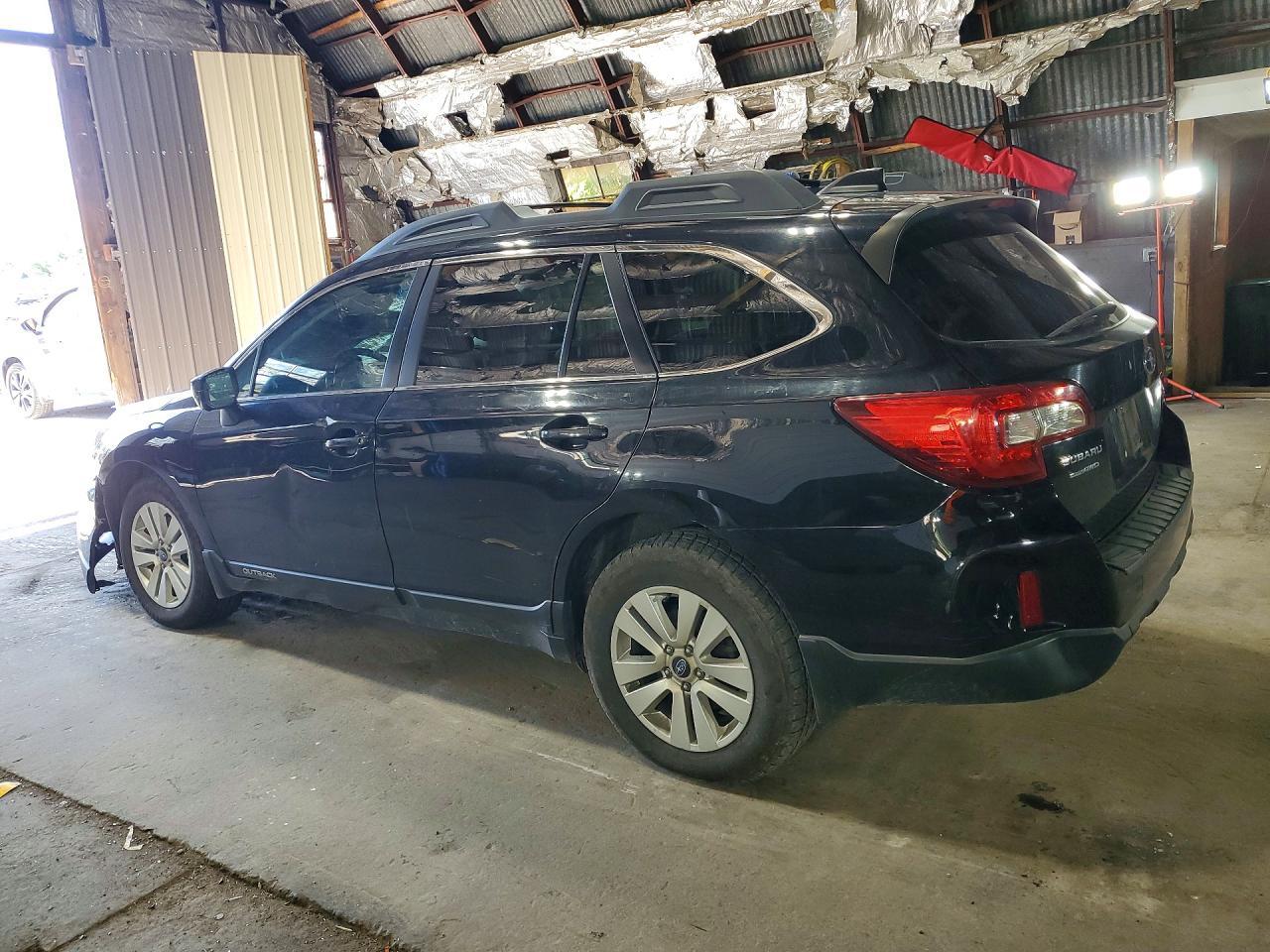 2016 Subaru Outback 2.5I Premium - Фото 2