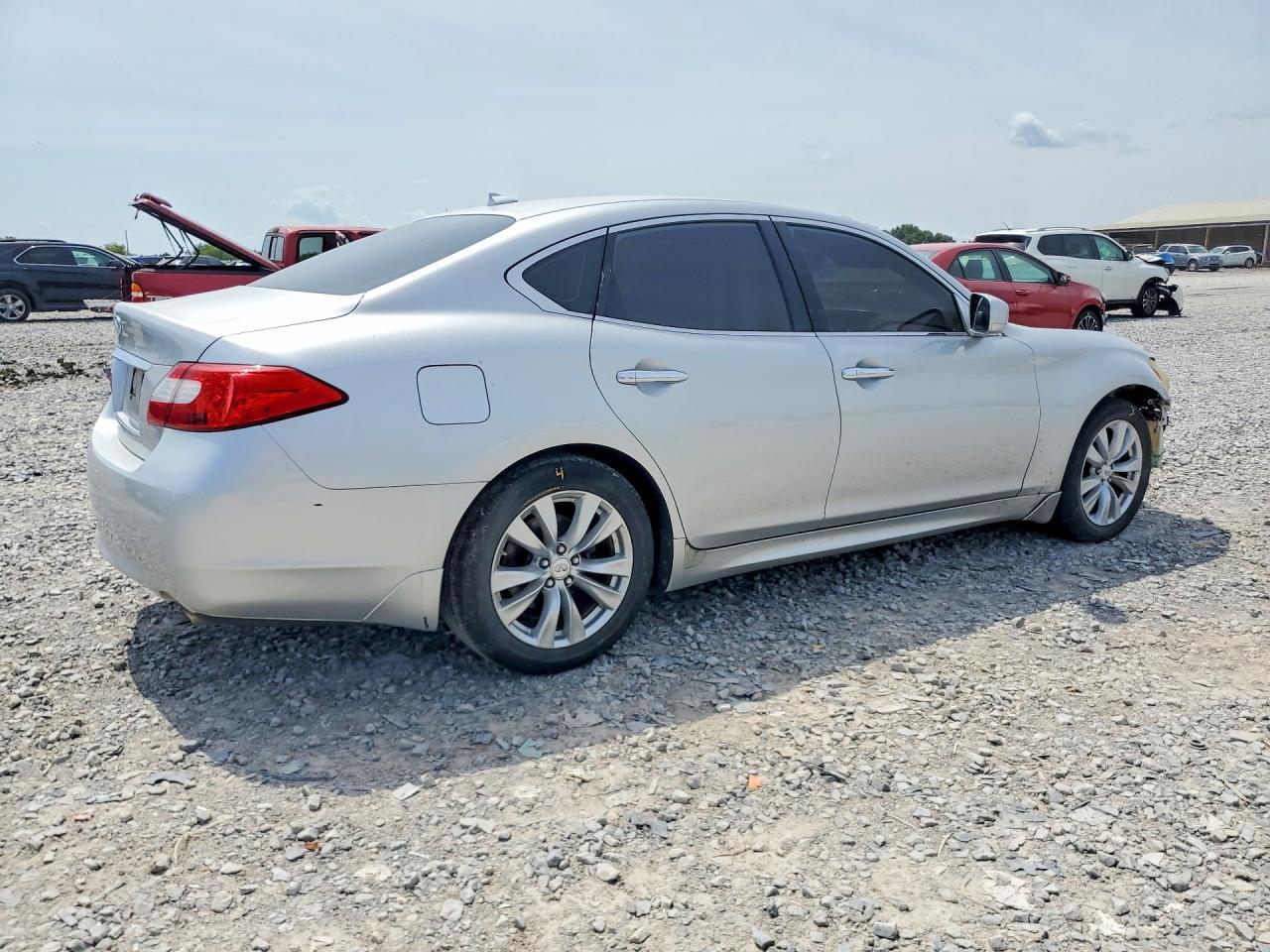 2011 Infiniti M37 Base - Image 3