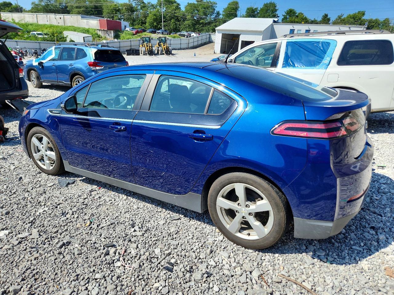 2013 Chevrolet Volt - Image 2