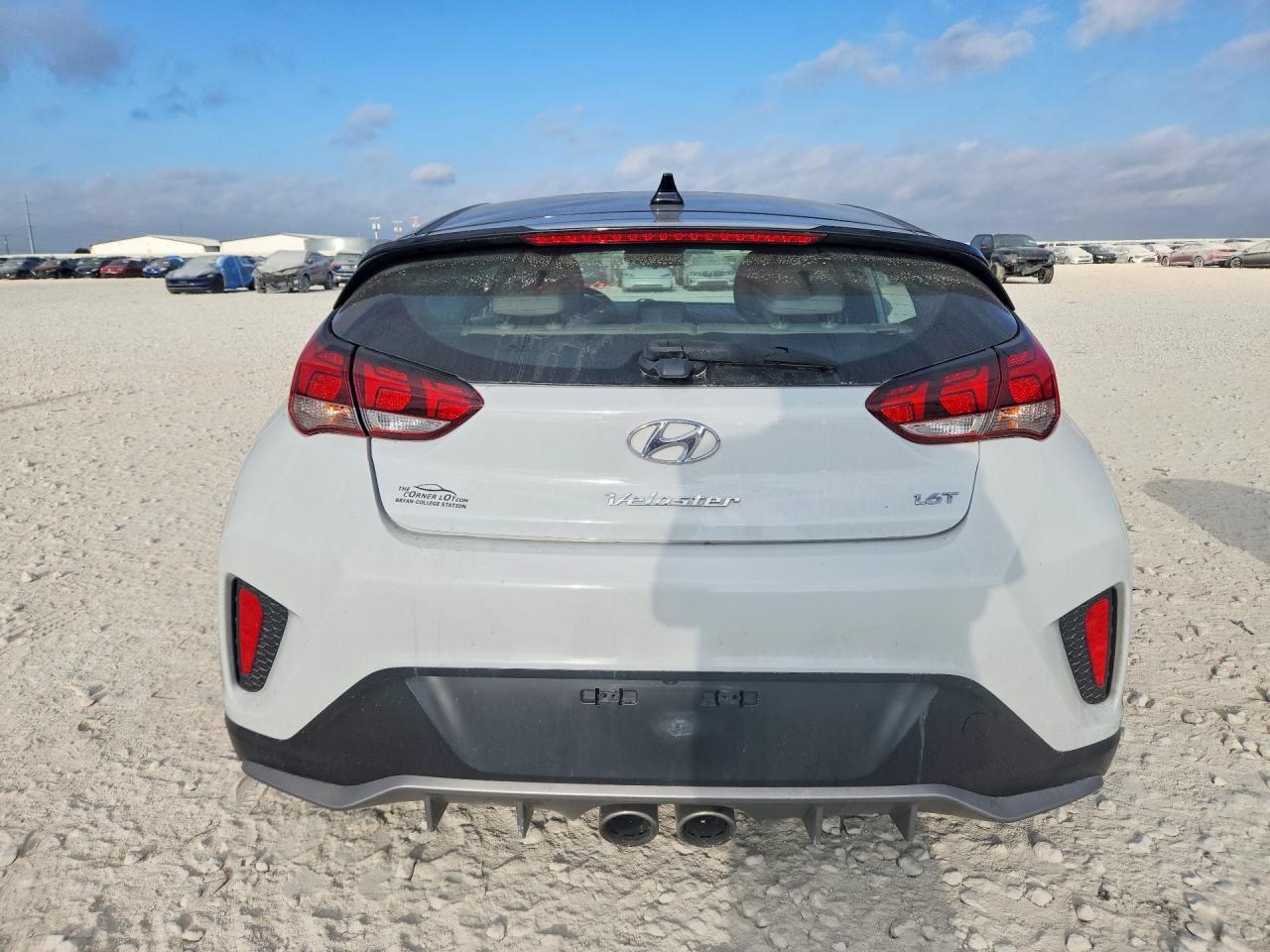 2019 Hyundai Veloster Turbo Ultimate - Фото 6
