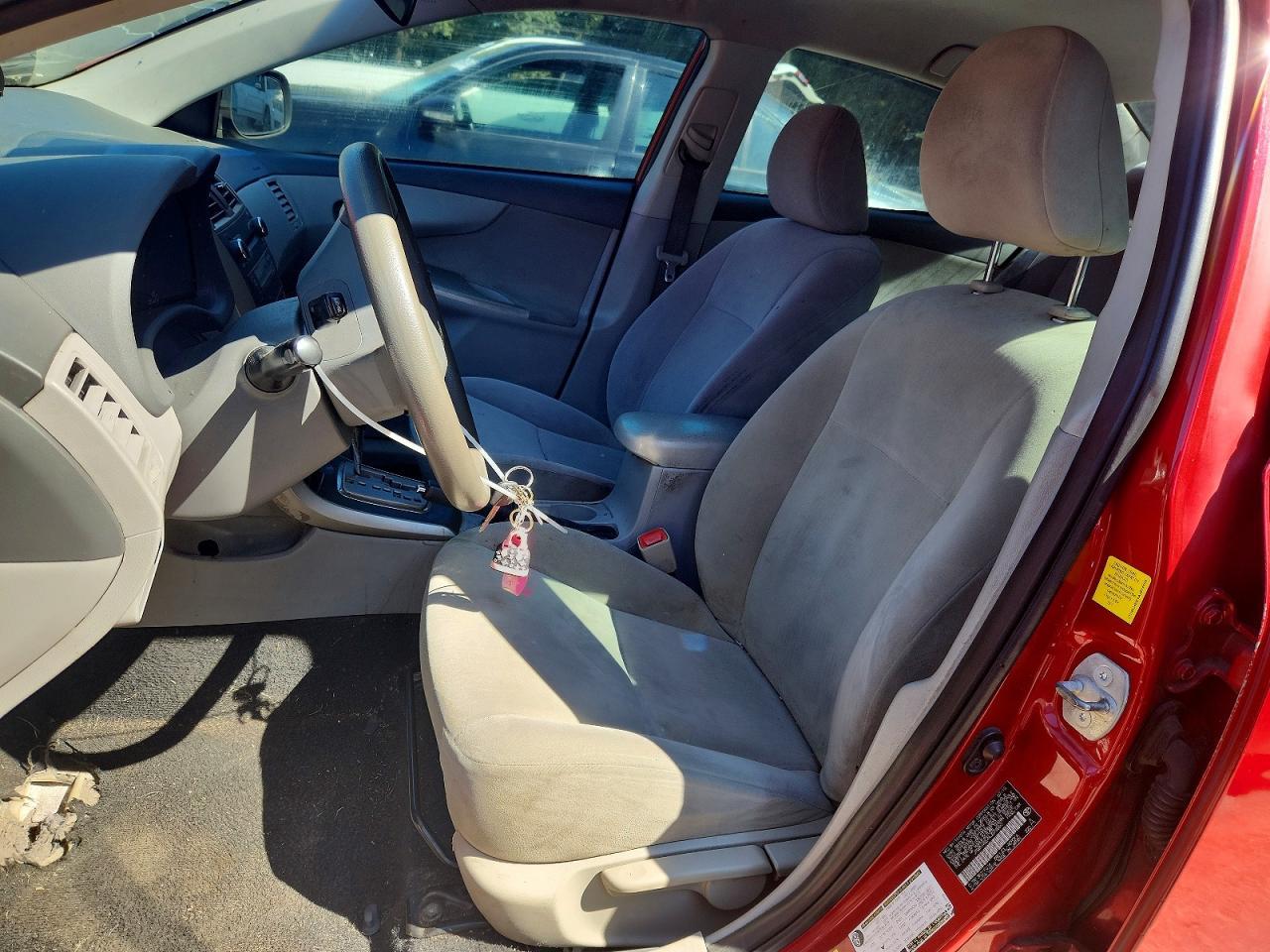 2010 Toyota Corolla Le - Фото 7