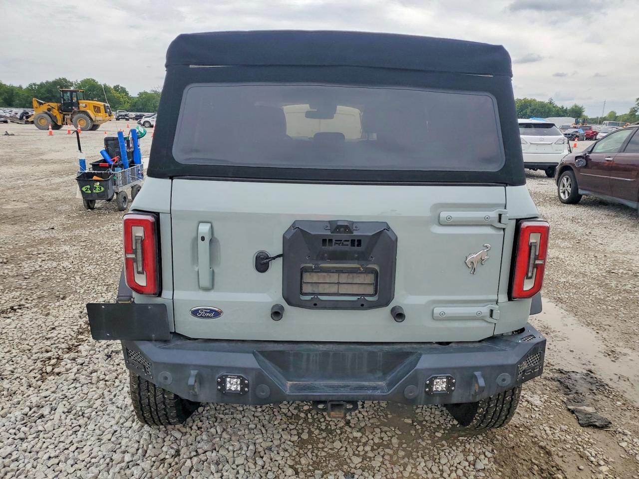2021 Ford Bronco Base - Image 6