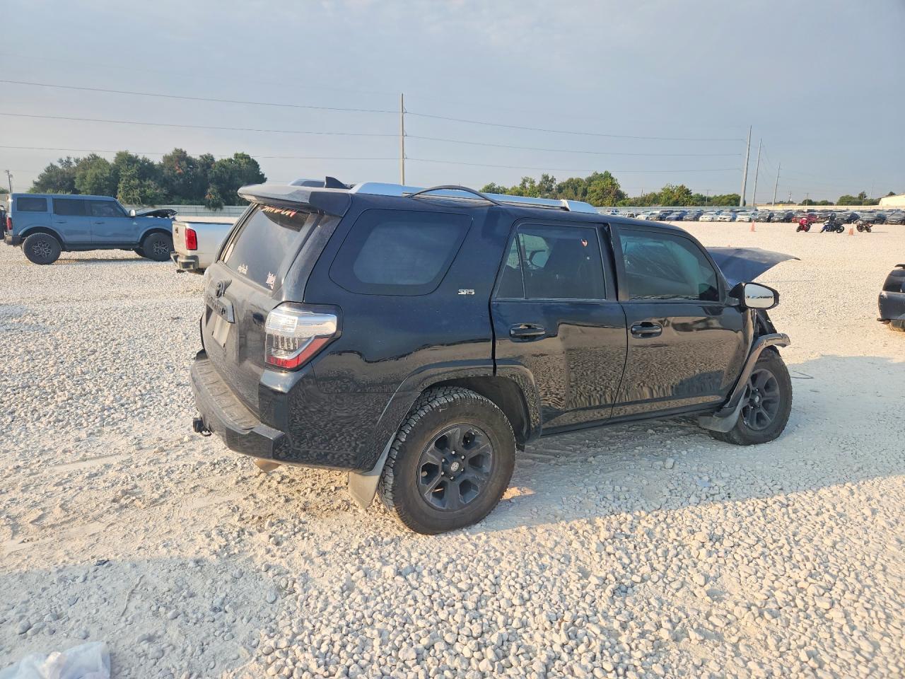 2016 Toyota 4Runner Sr5 Premium - Image 3