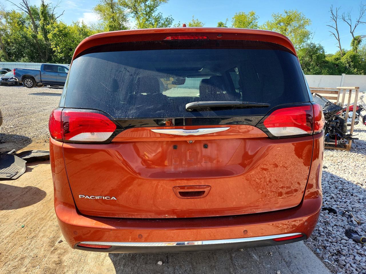 2018 Chrysler Pacifica Touring L Plus - Фото 6