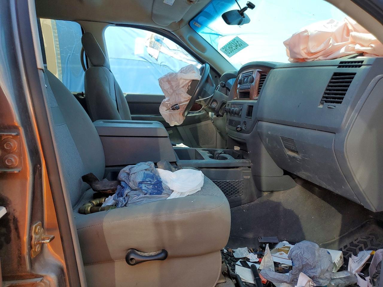 2006 Dodge Ram 2500 - Image 7