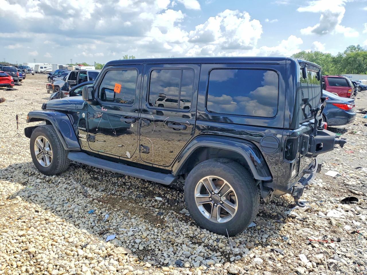 2020 Jeep Wrangler Unlimited Sahara - Image 2