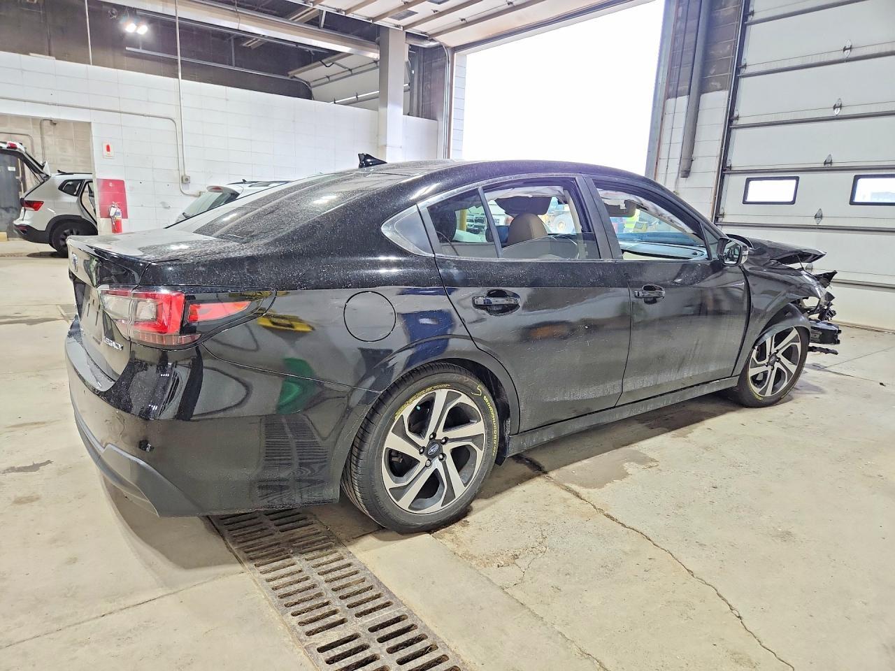 2022 Subaru Legacy Limited - Фото 3