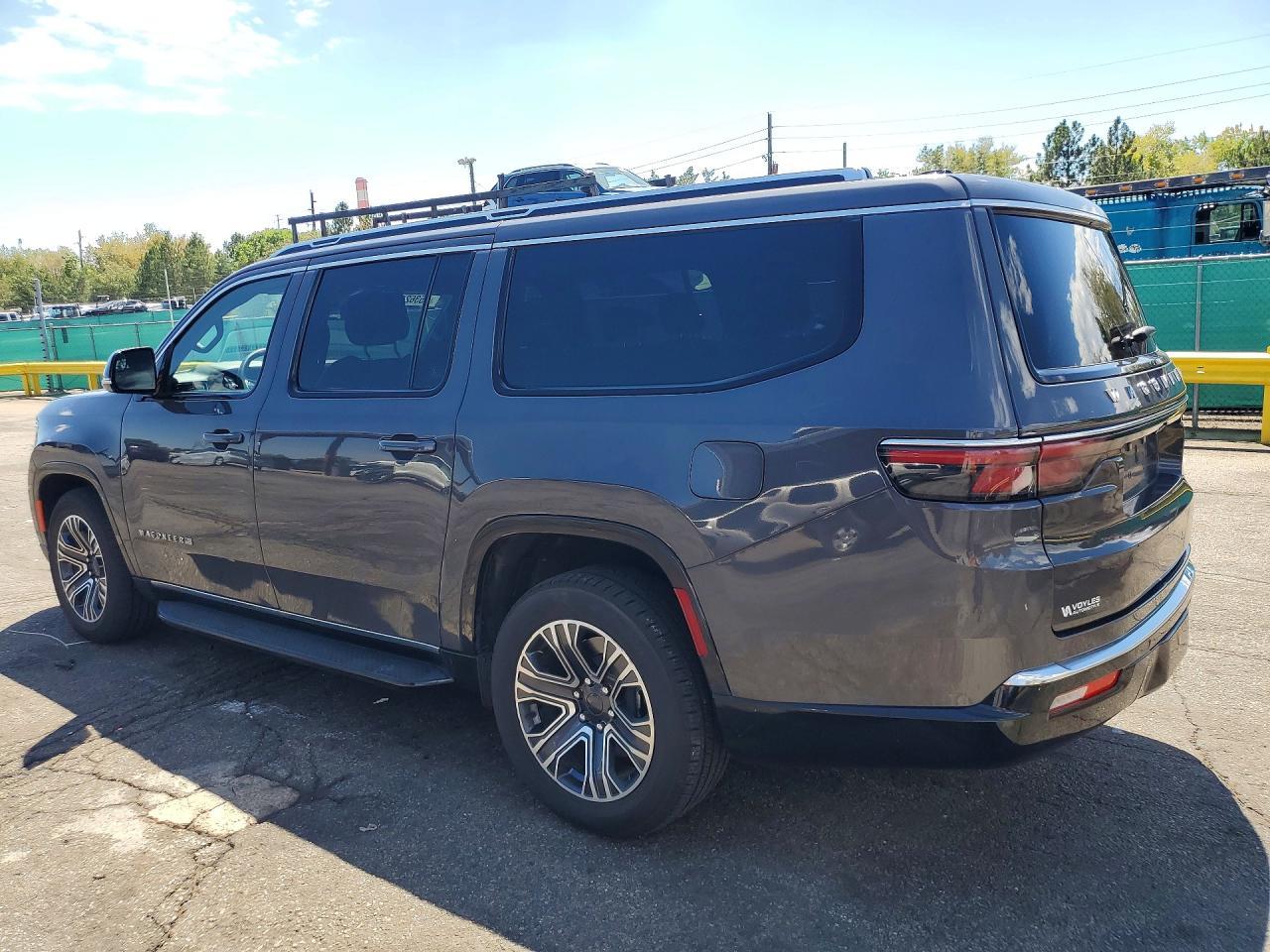2024 Jeep Wagoneer L Series I - Фото 2