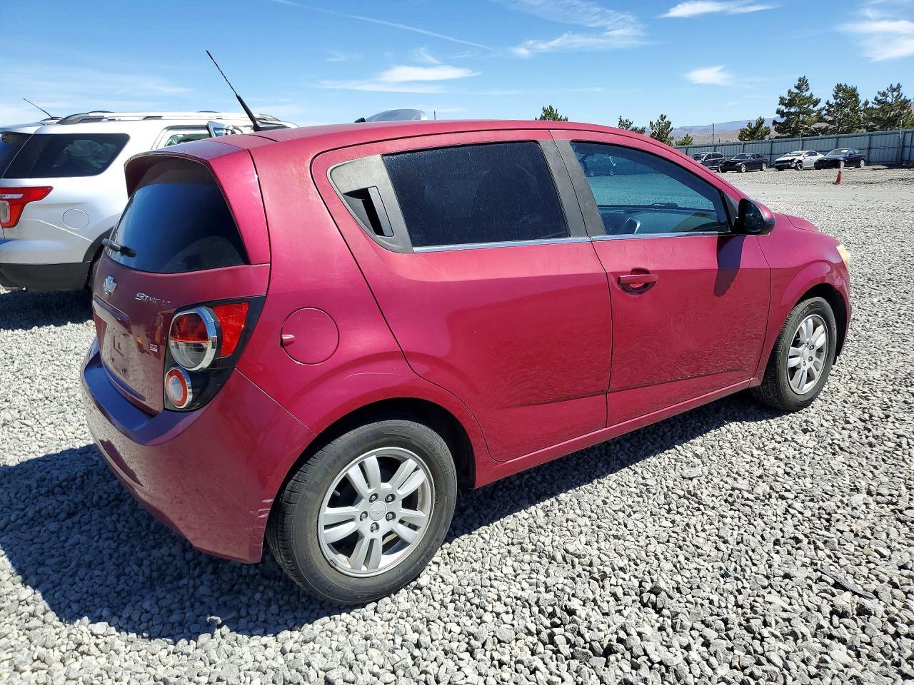 2014 Chevrolet Sonic Lt - Фото 3