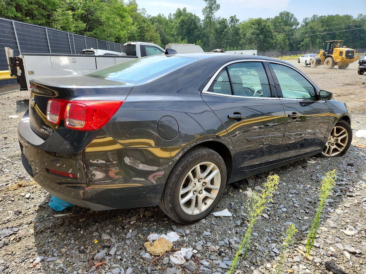 2014 Chevrolet Malibu 1Lt - Image 3