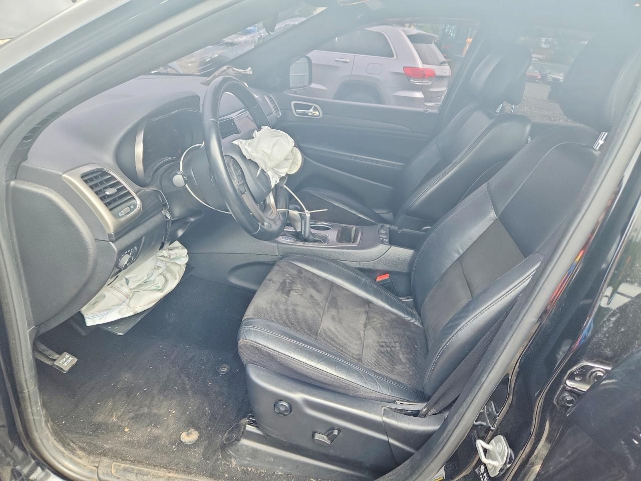 2021 Jeep Grand Cherokee Laredo - Image 7