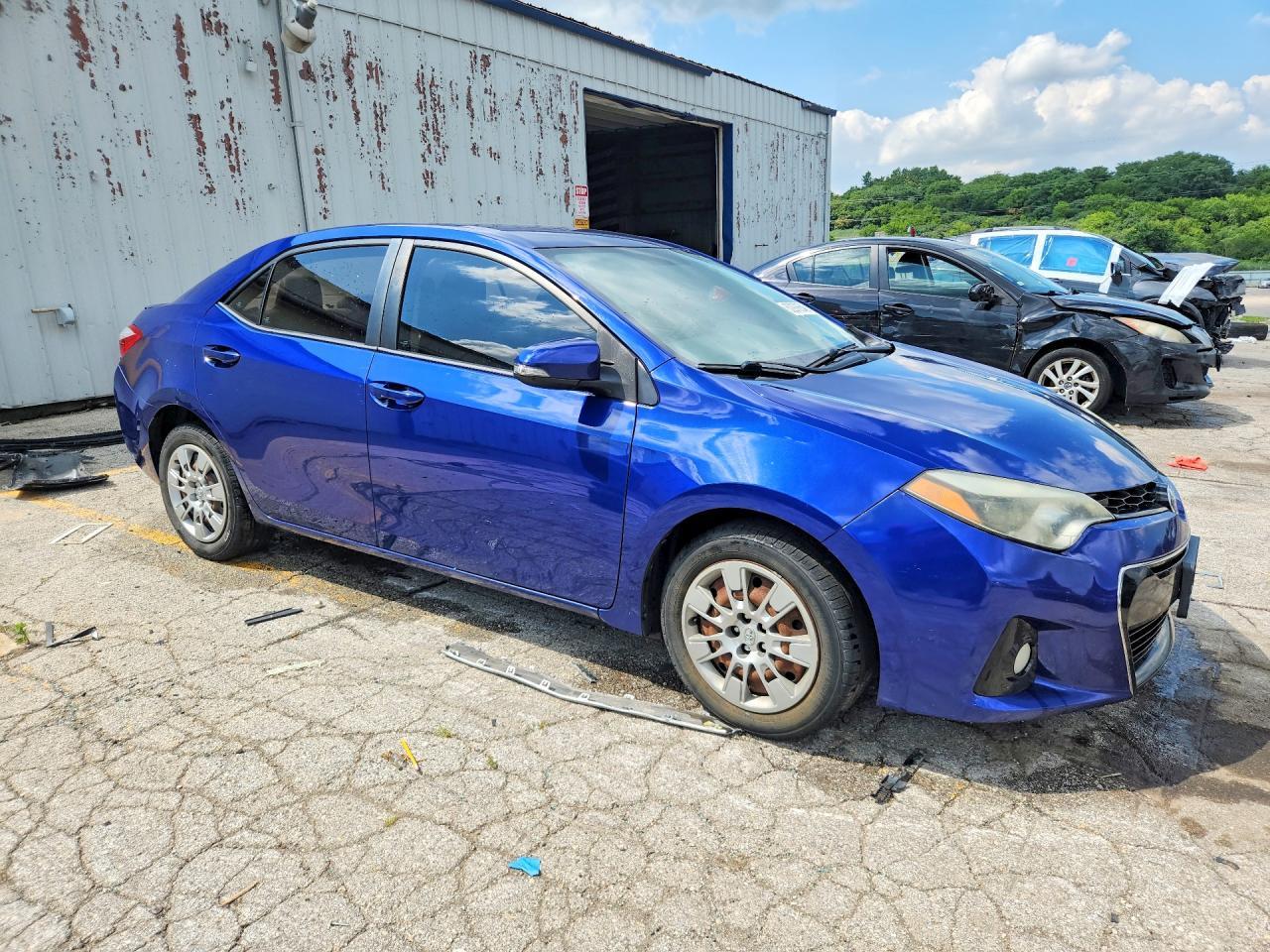2015 Toyota Corolla S - Фото 4