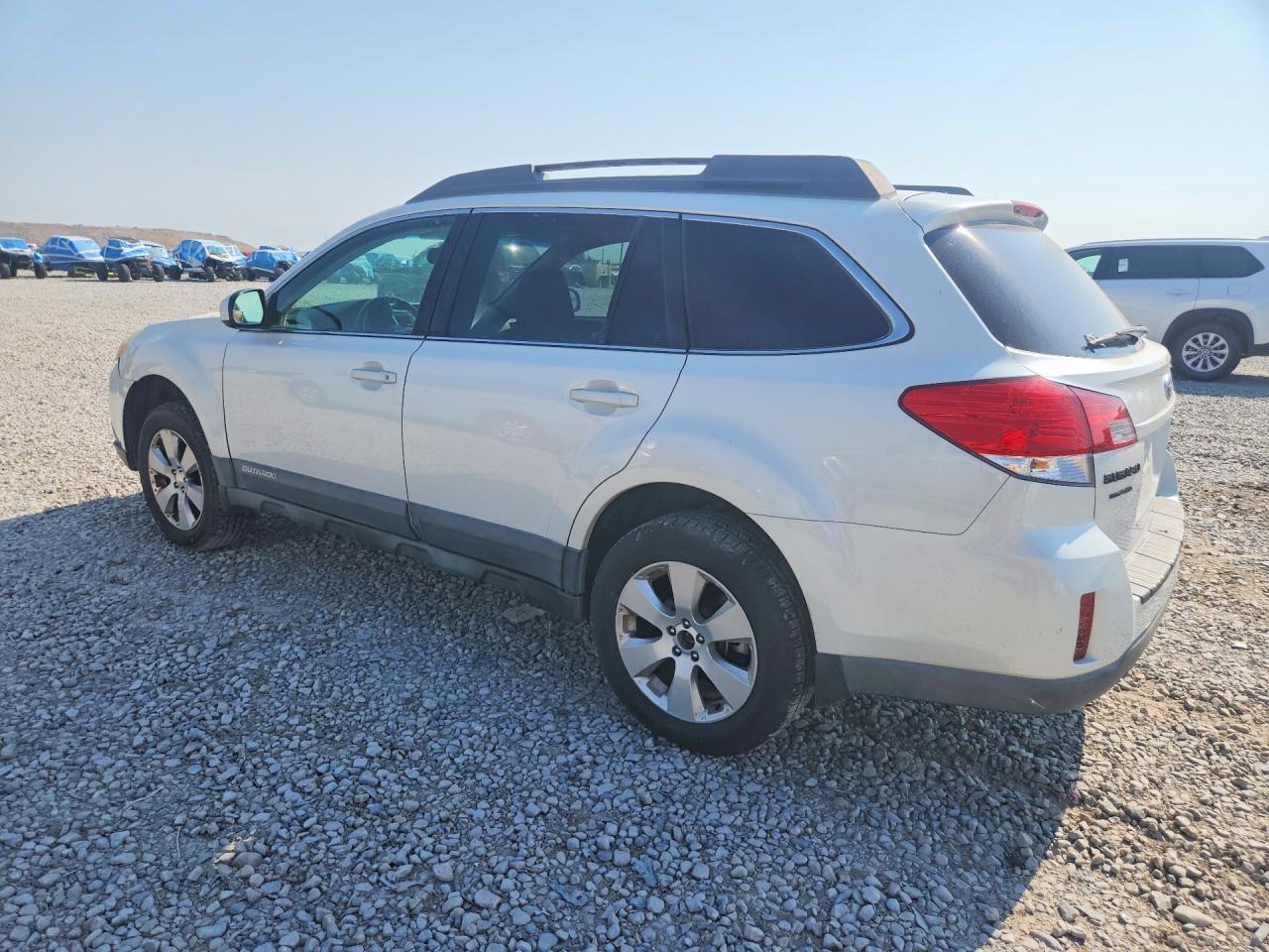 2010 Subaru Outback - Фото 2