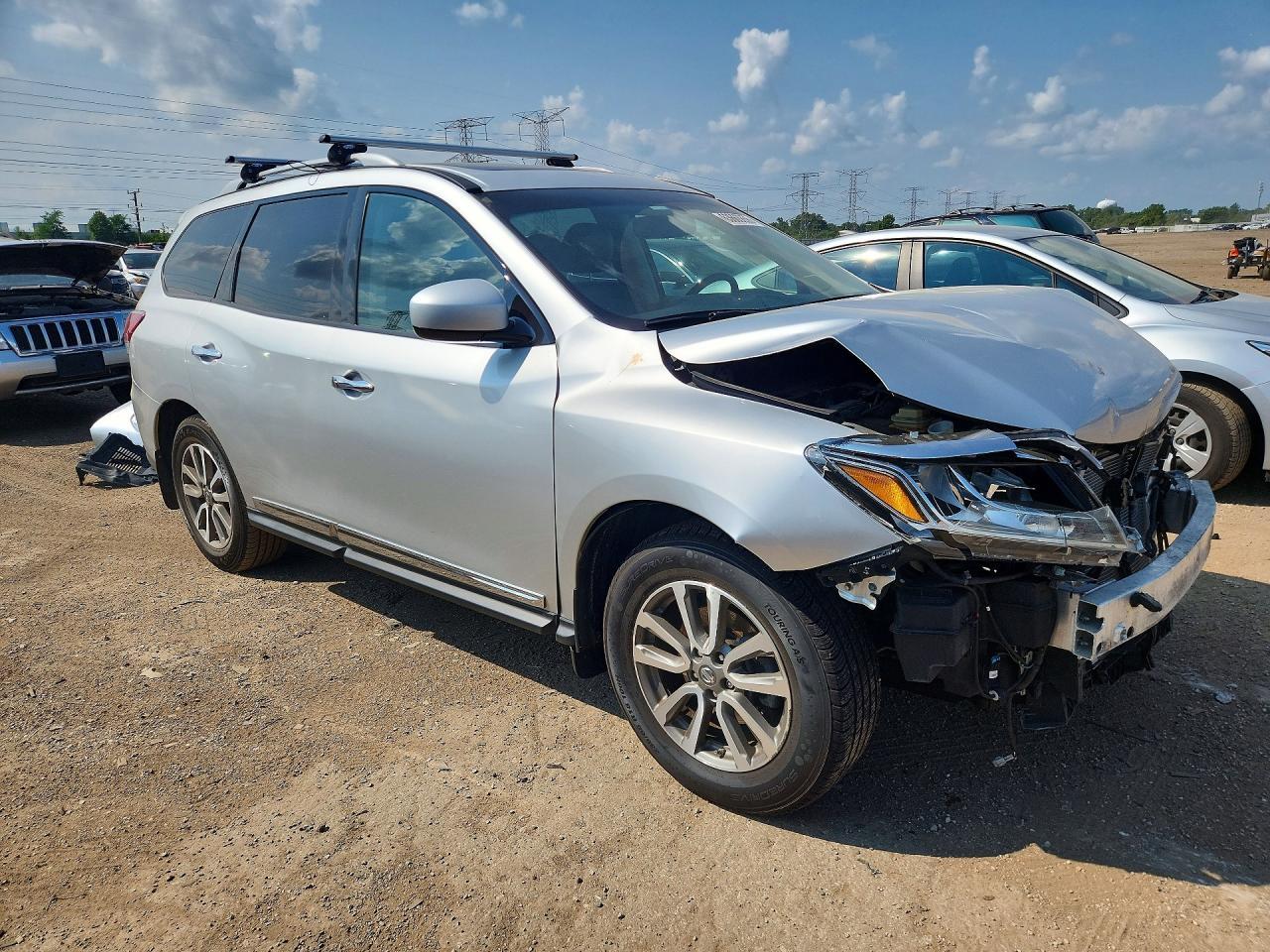 2013 Nissan Pathfinder S - Image 4