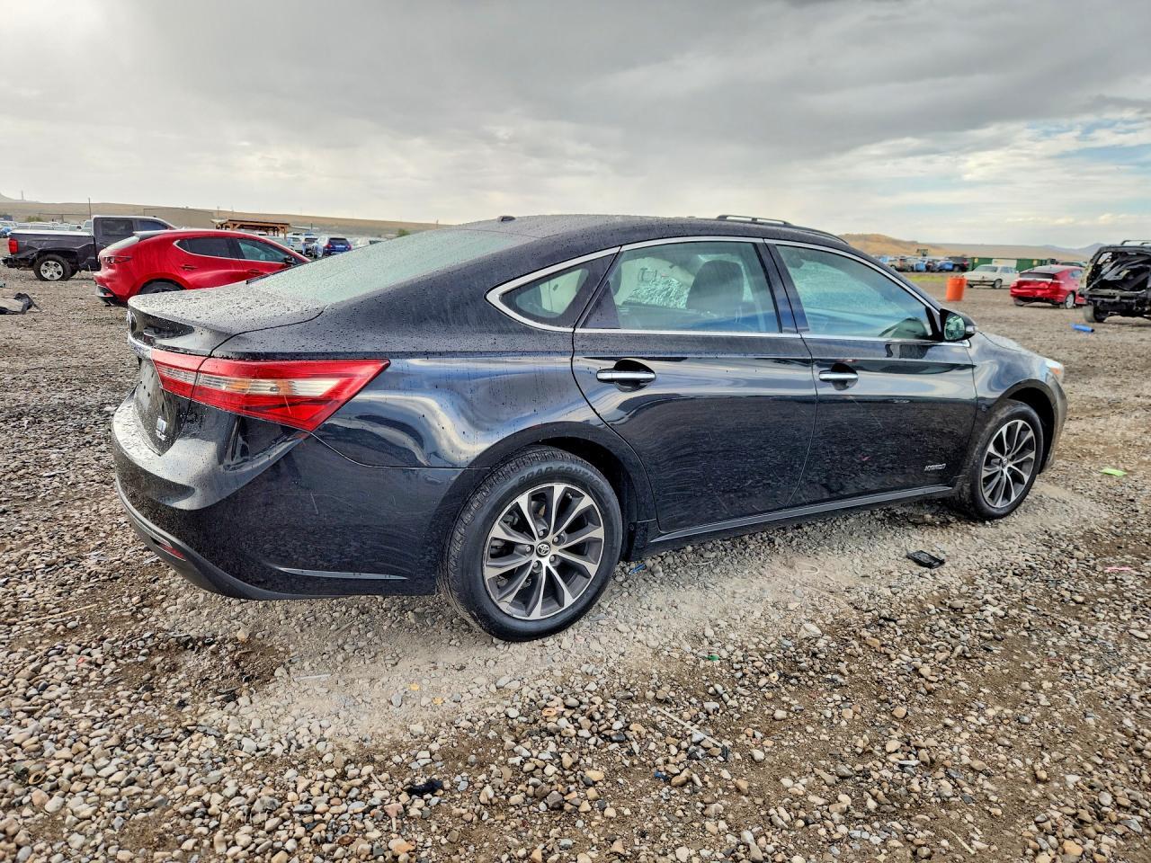 2018 Toyota Avalon Hybrid Xle Premium - Image 3