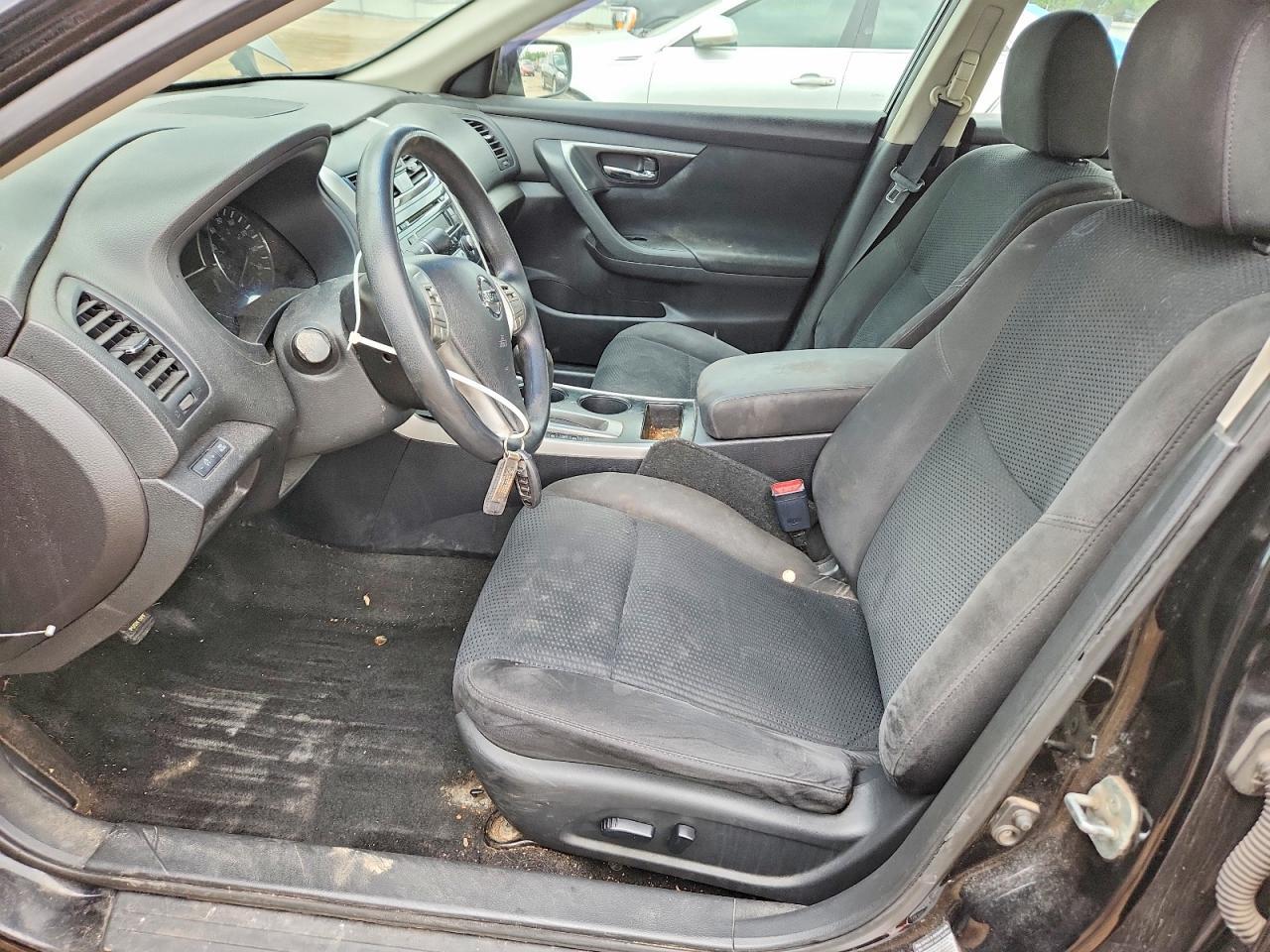 2015 Nissan Altima 2.5 S - Image 7