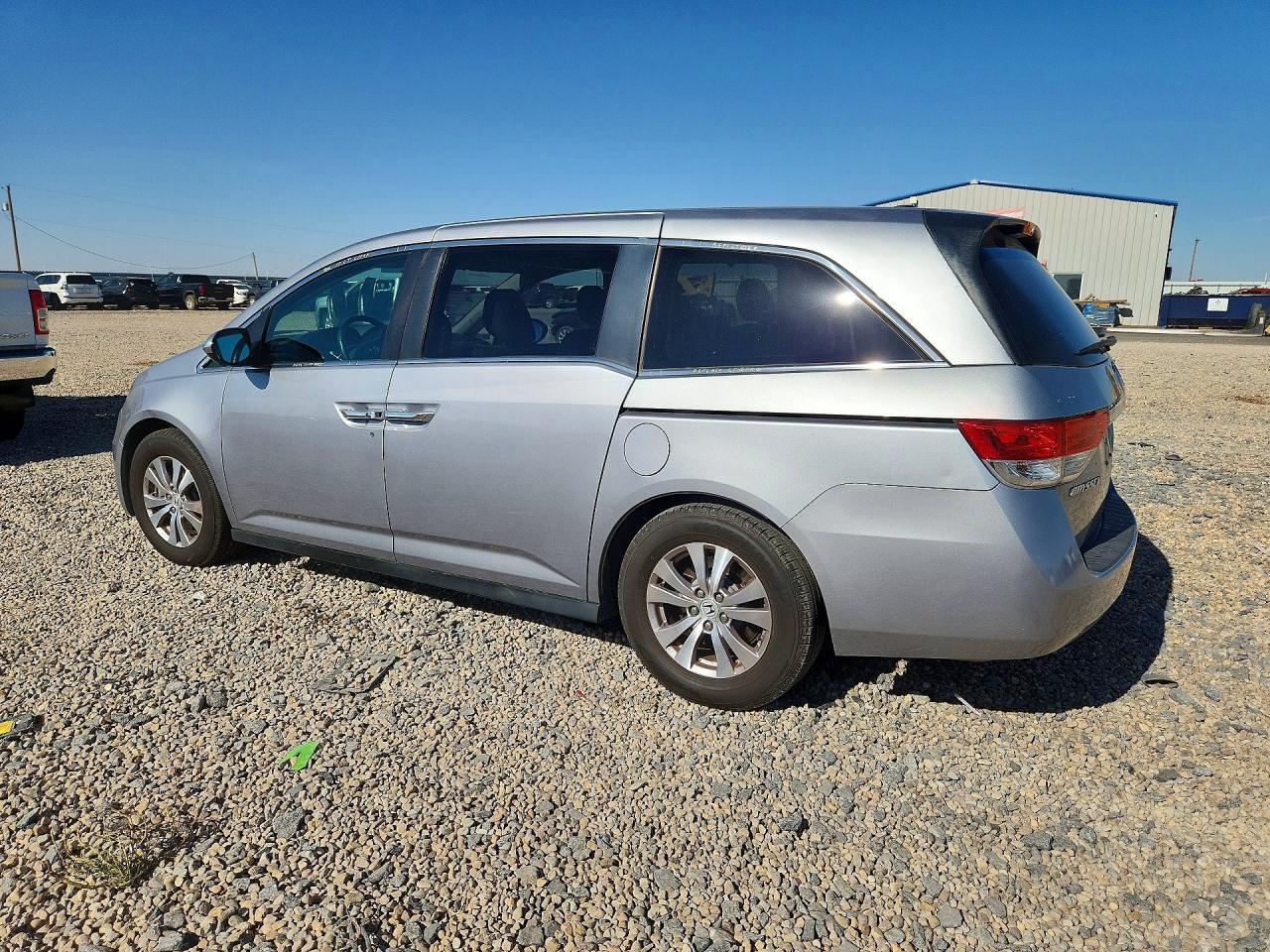 2016 Honda Odyssey Exl - Image 2