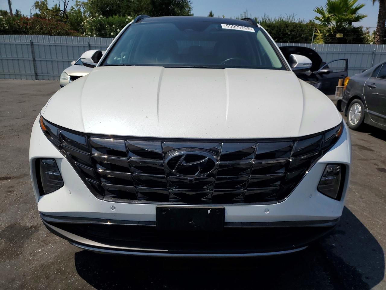 2022 Hyundai Tucson Limited - Image 5