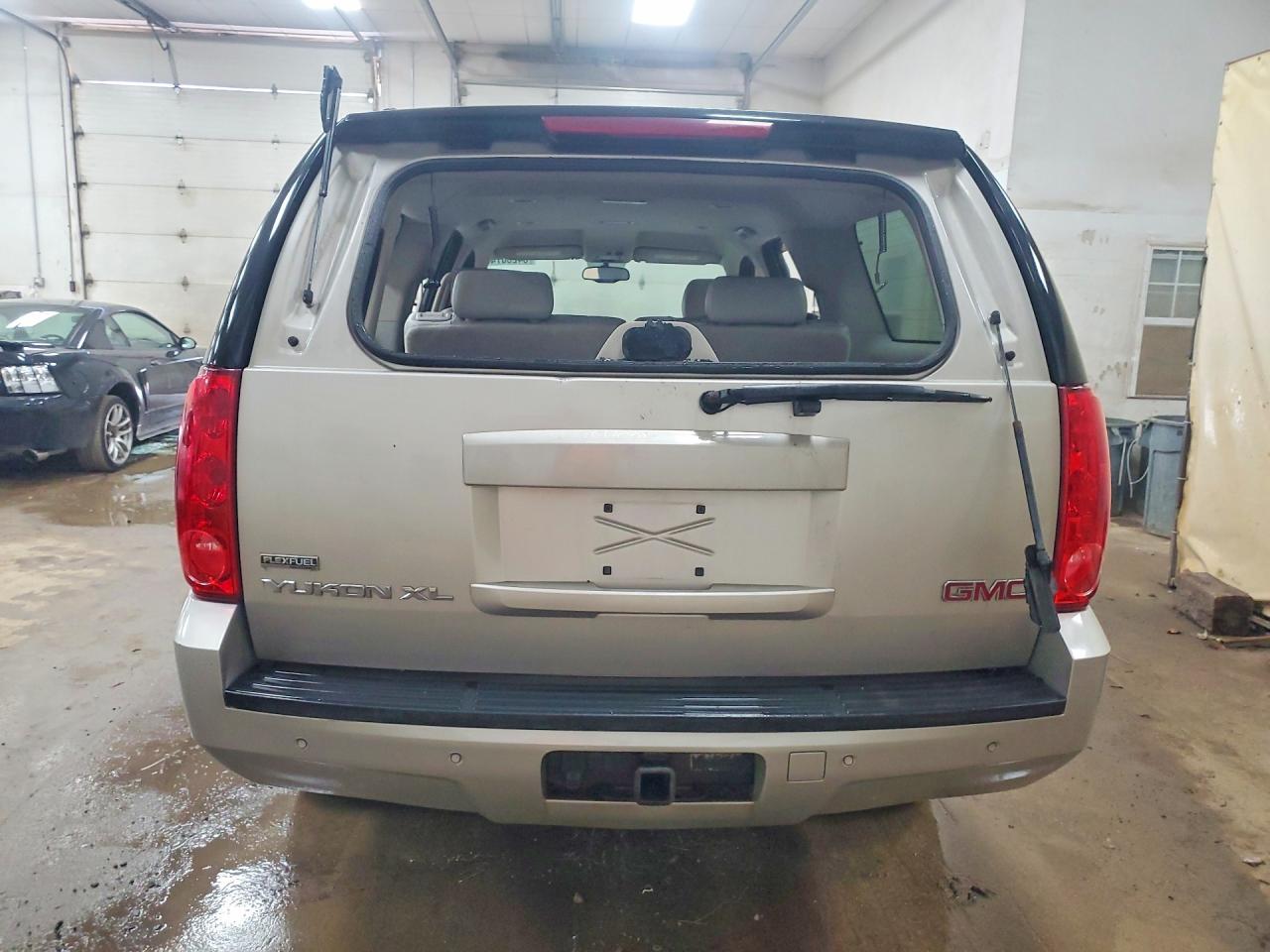 2009 GMC Yukon Xl K1500 Slt - Image 6