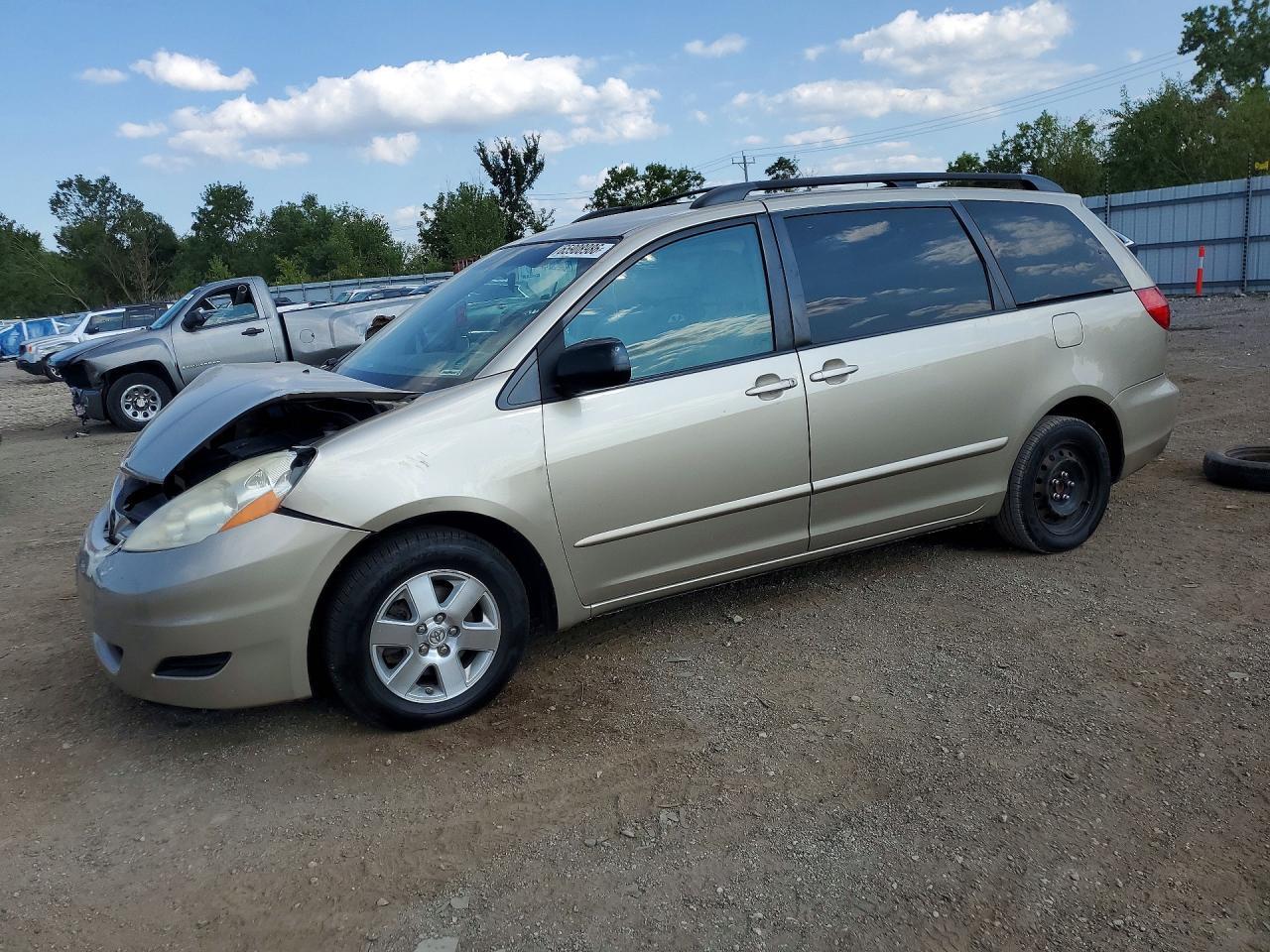 2009 Toyota Sienna Le 7-Passenger
