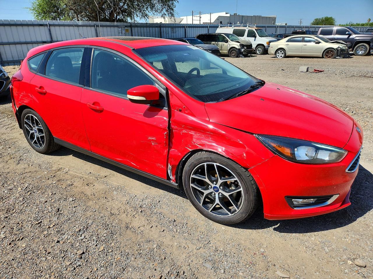 2017 Ford Focus Sel - Image 4