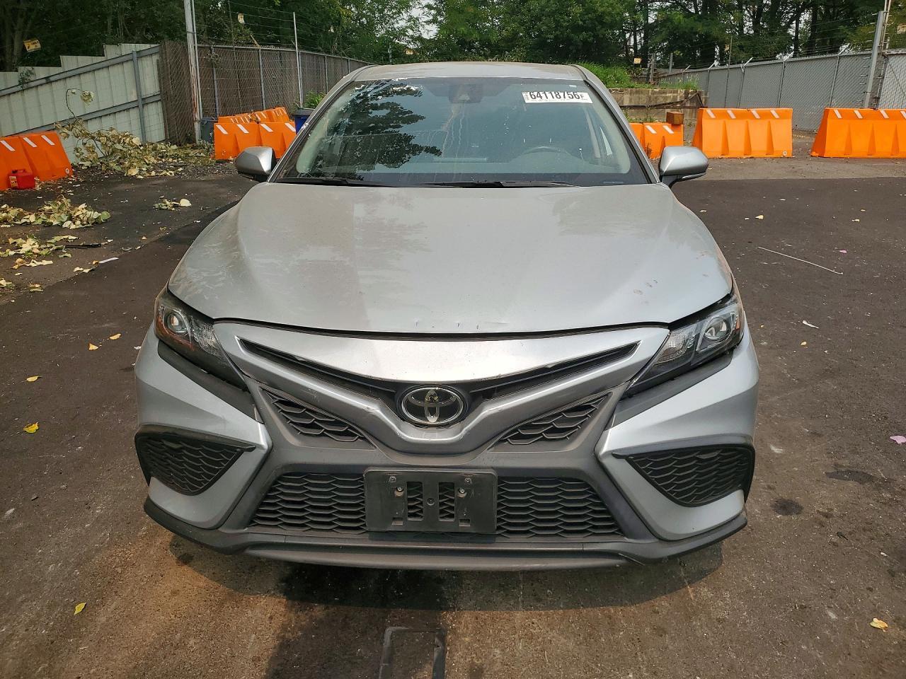 2023 Toyota Camry Se - Фото 5
