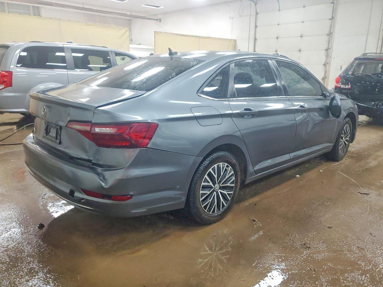 2021 Volkswagen Jetta S - Фото 3