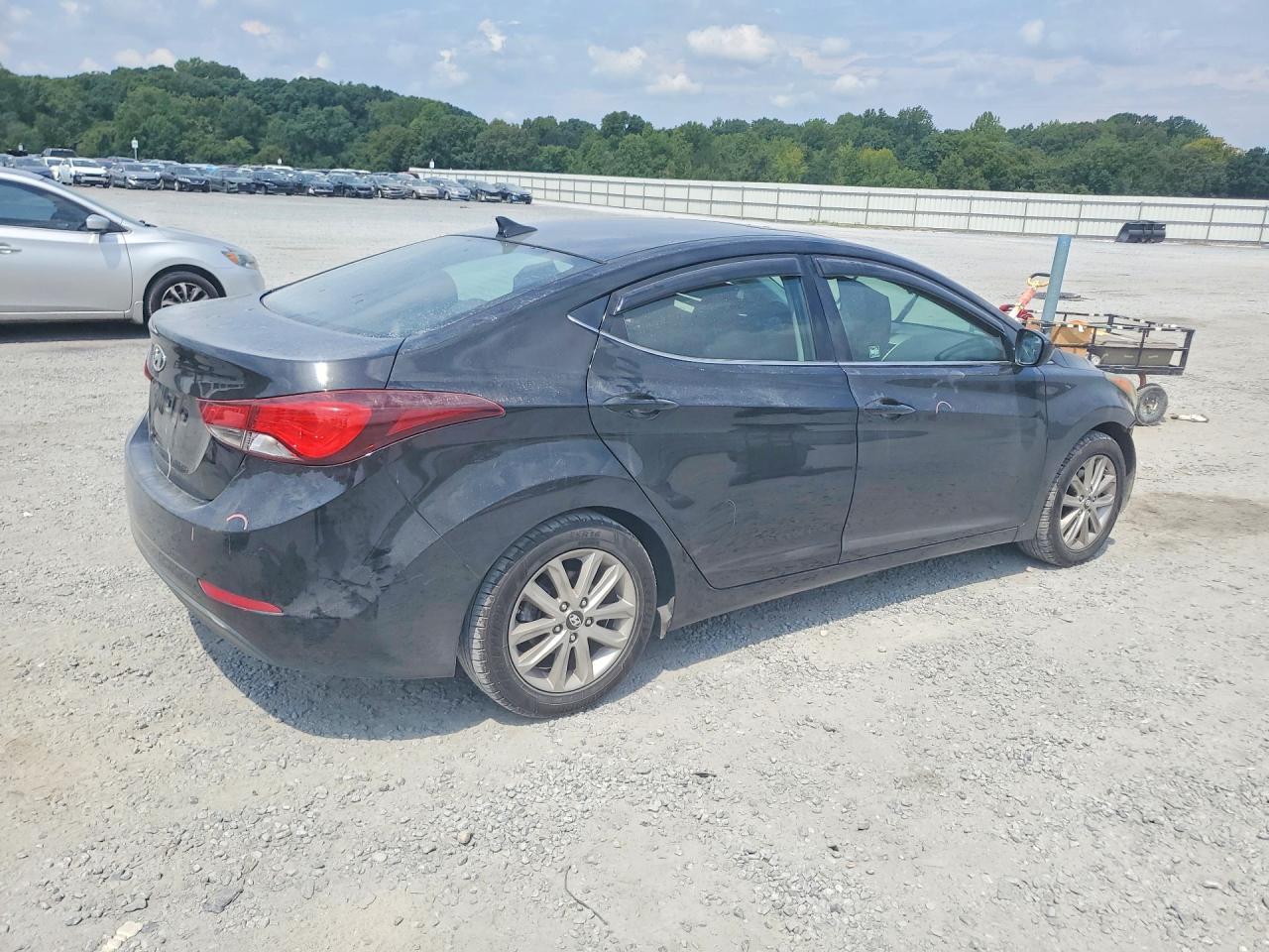 2015 Hyundai Elantra Se - Фото 3