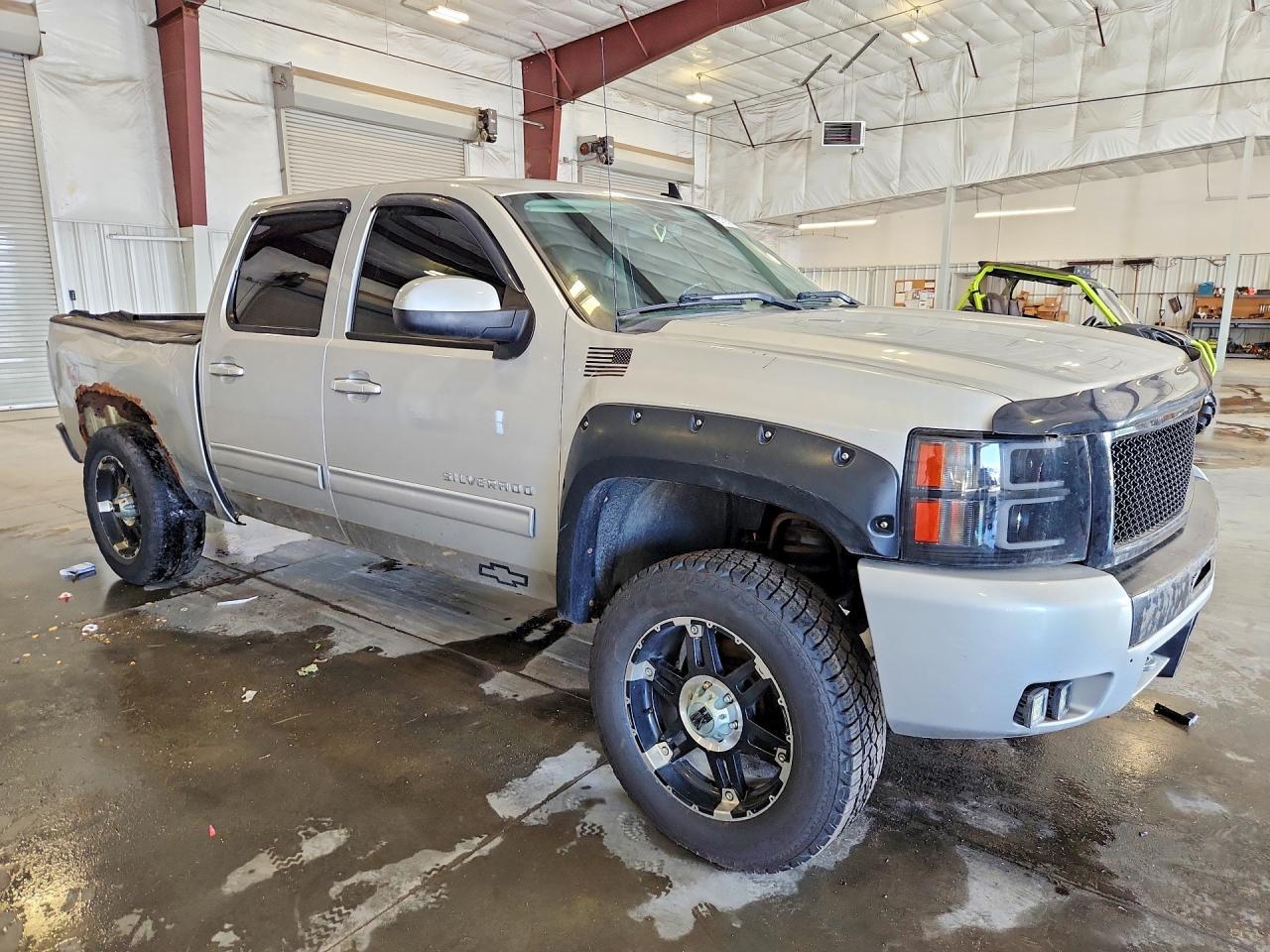 2010 Chevrolet Silverado K1500 Ltz - Image 4