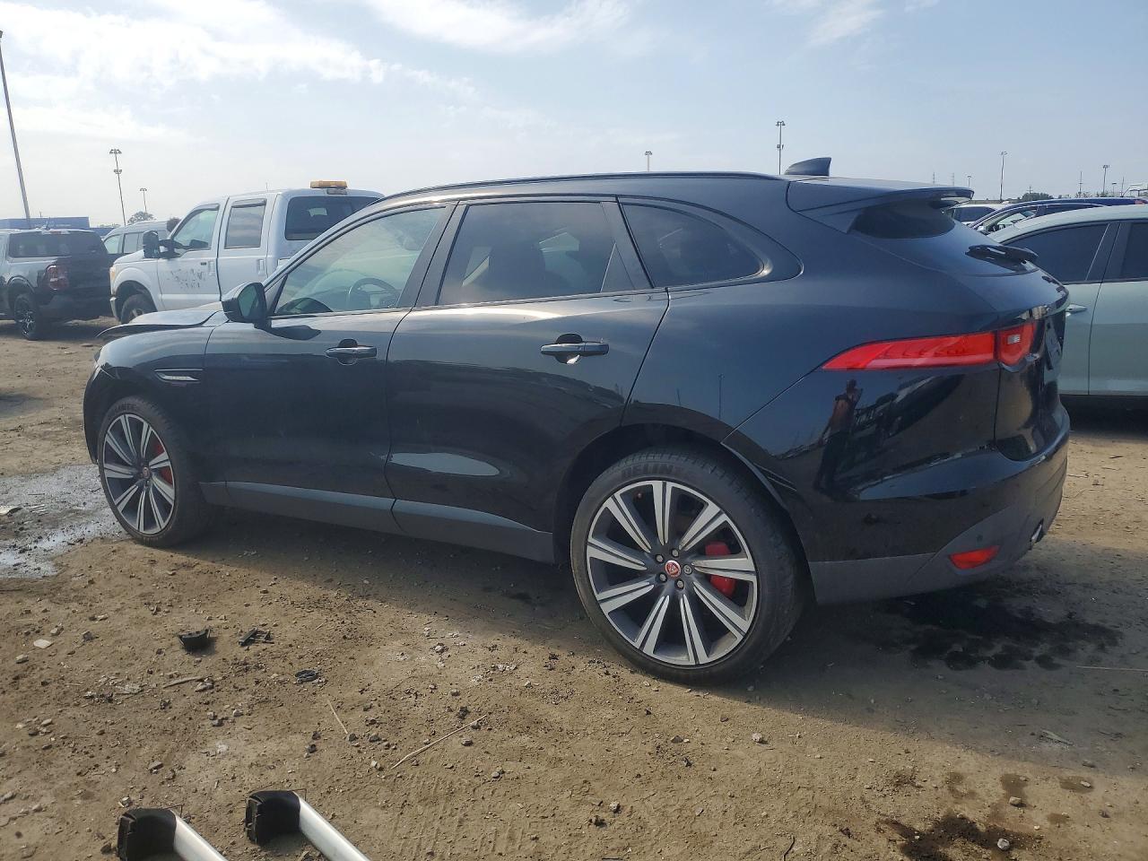 2017 Jaguar F-Pace Prestige - Фото 2