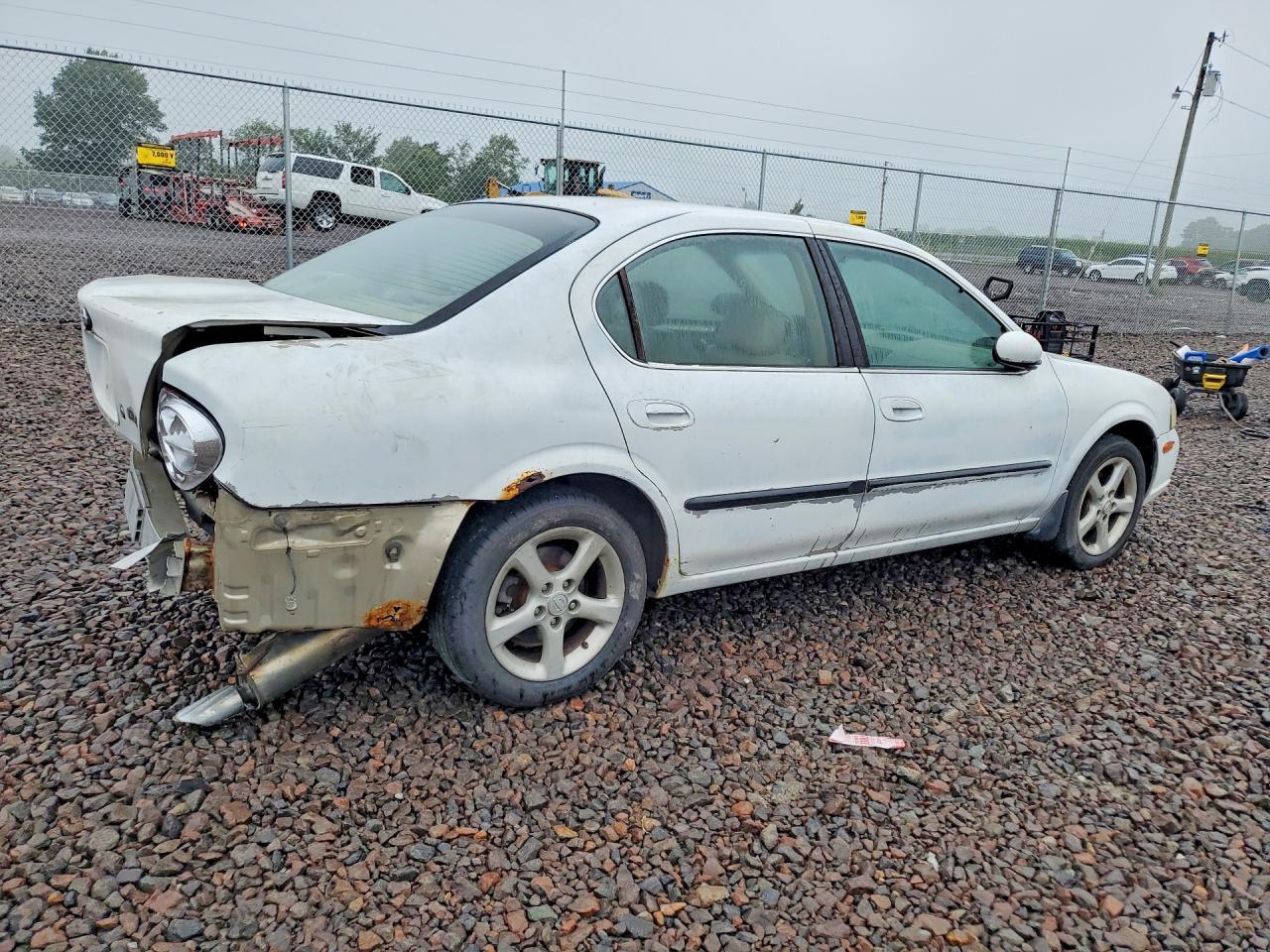 2001 Nissan Maxima Gxe - Image 3