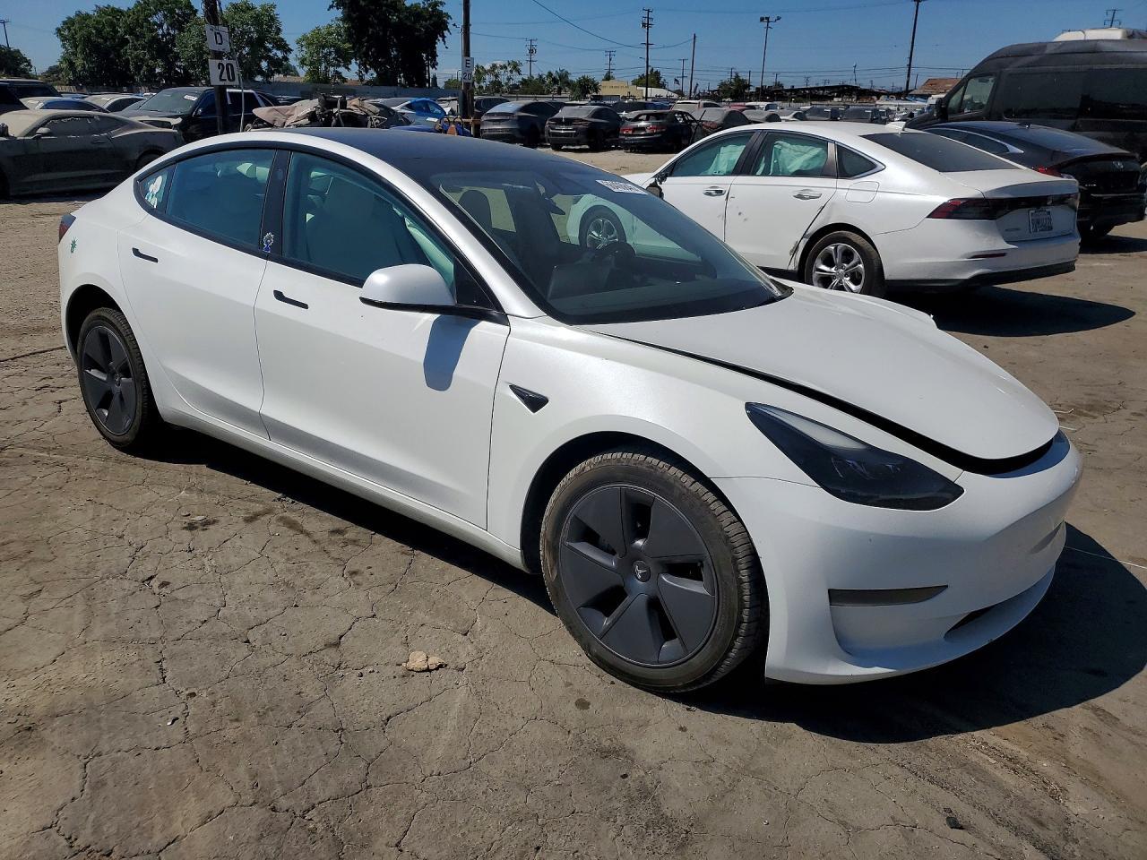 2023 Tesla Model 3 - Image 4