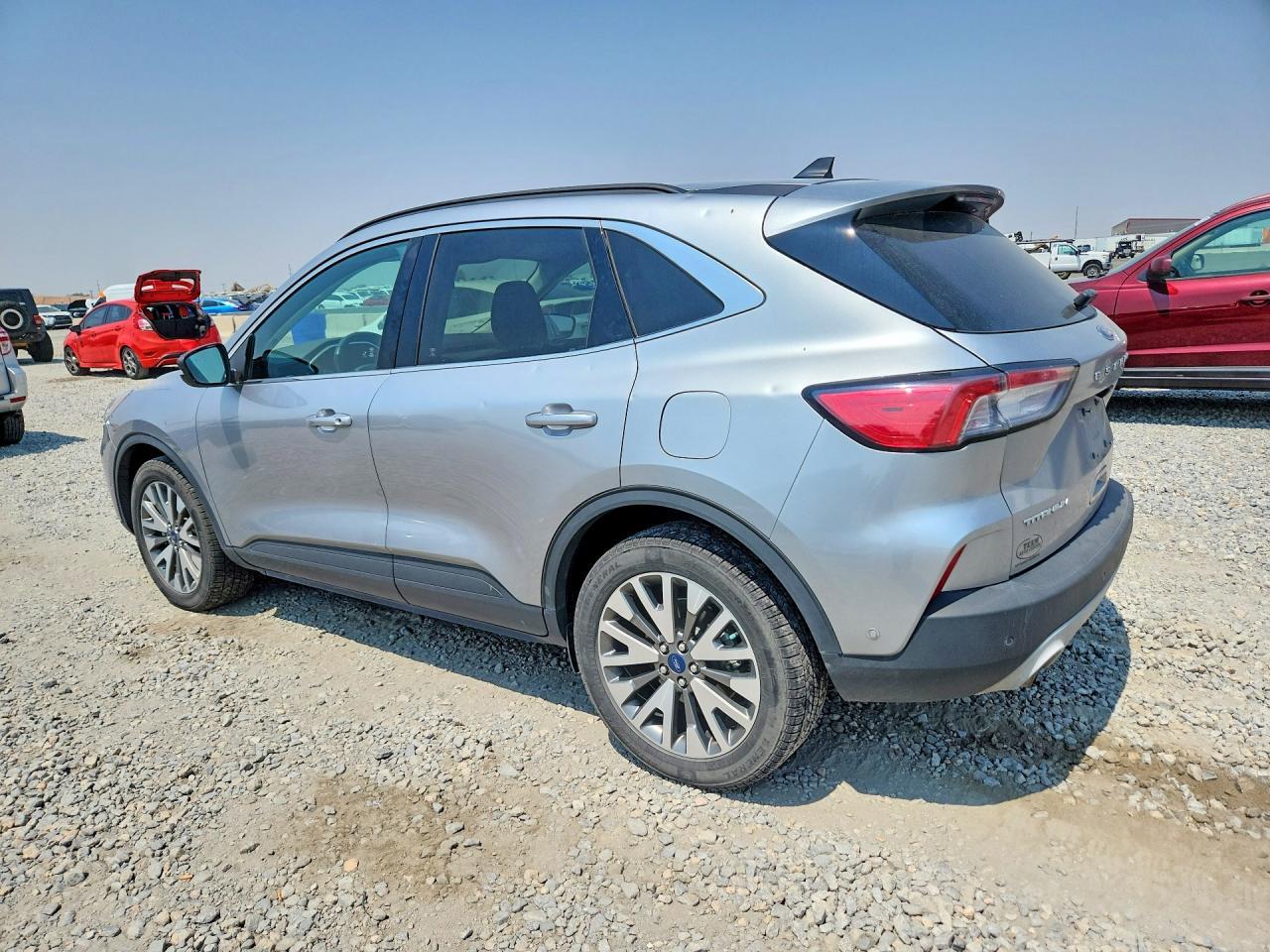 2021 Ford Escape Titanium - Фото 2