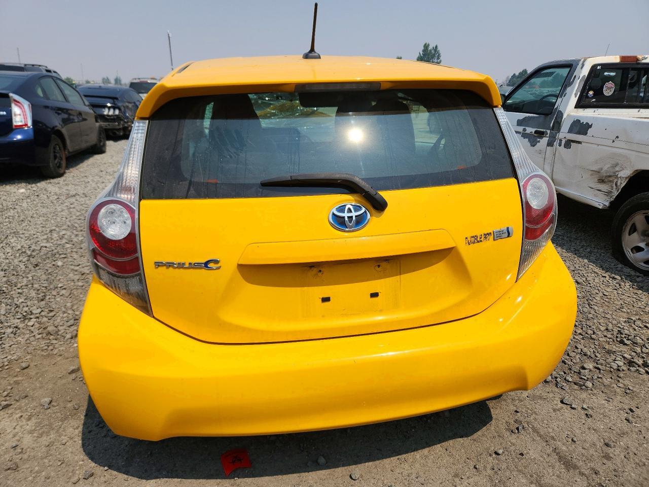 2014 Toyota Prius C Four - Image 6