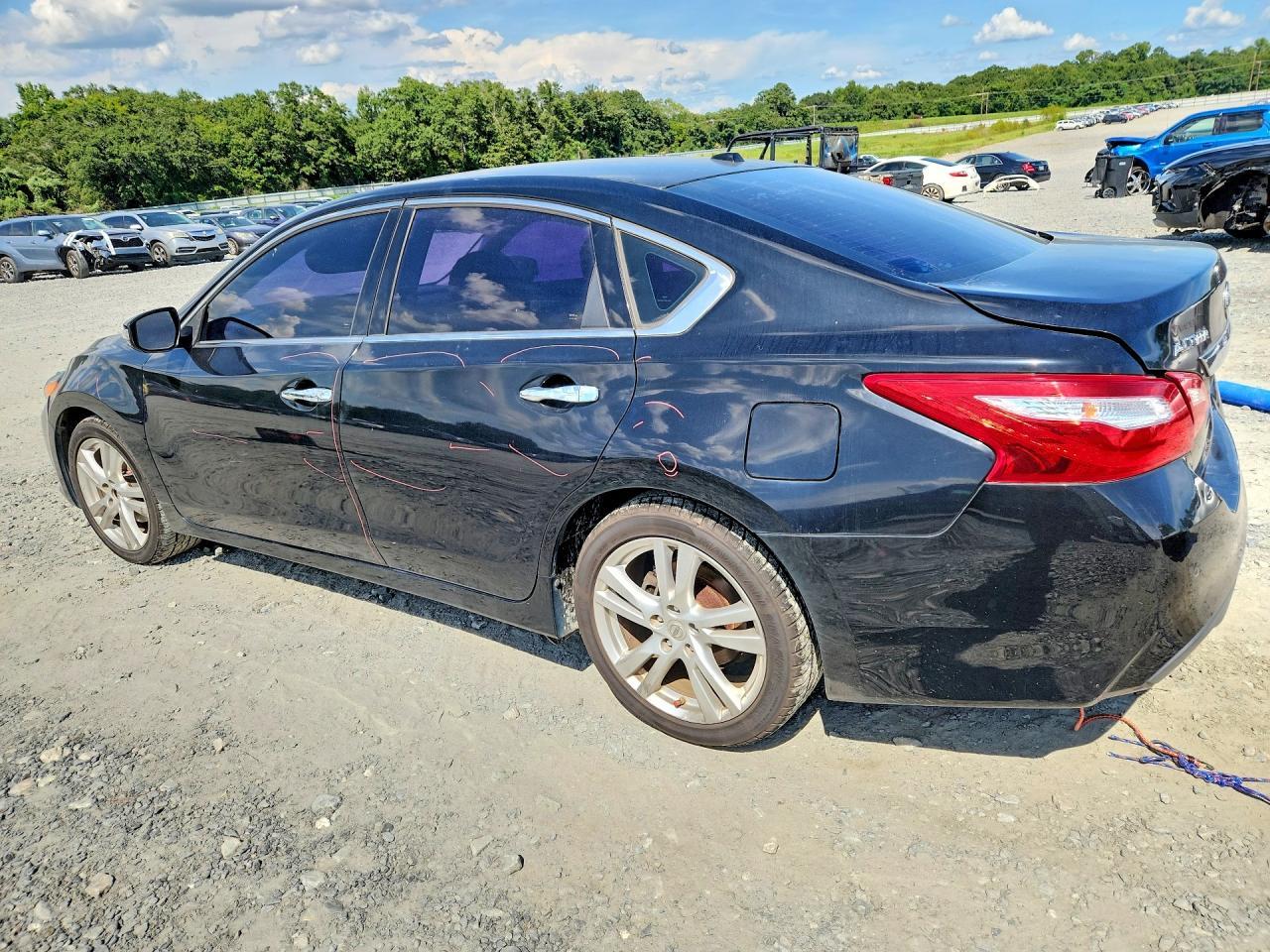 2016 Nissan Altima 3.5 Sl - Image 2