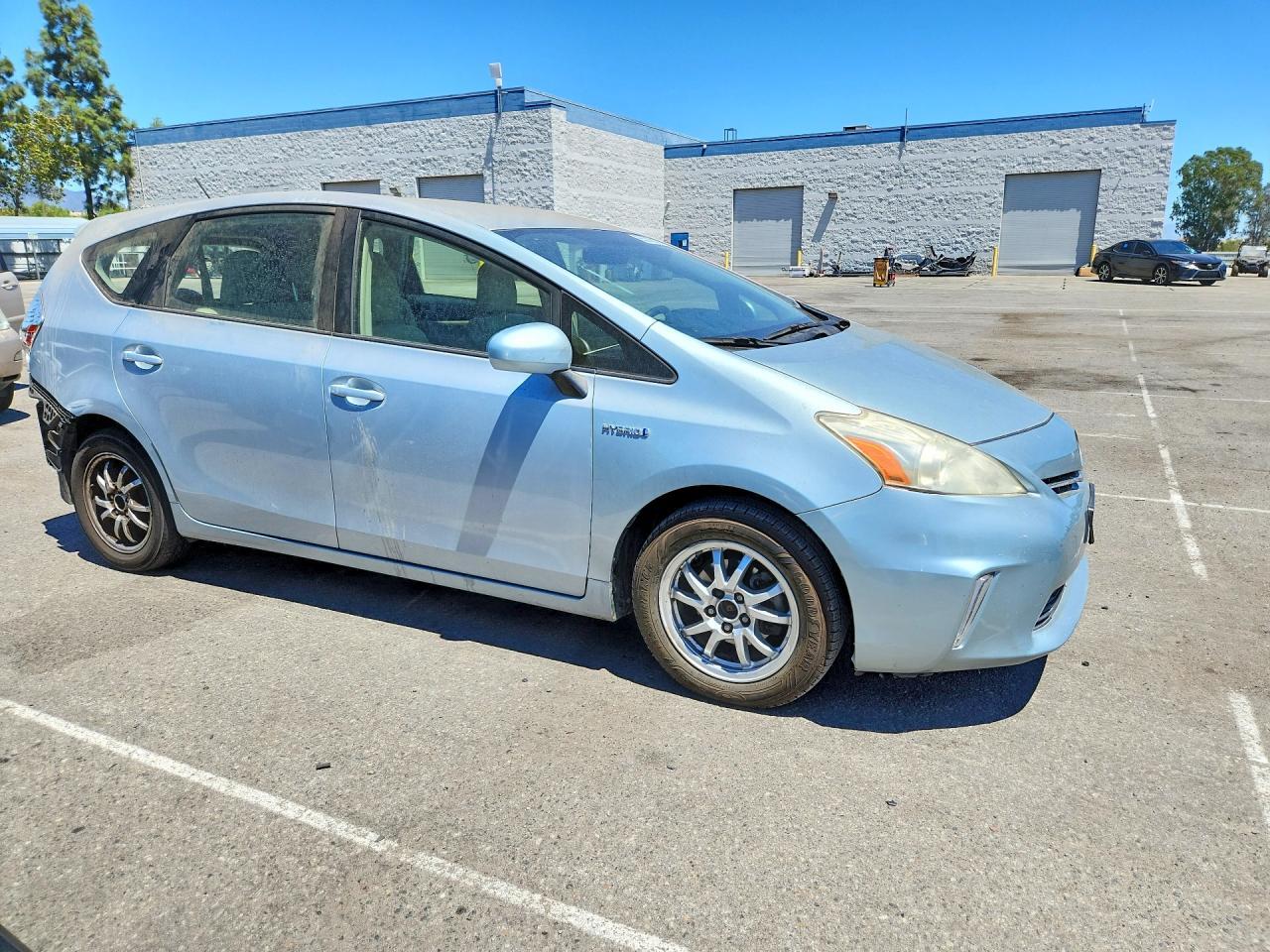 2012 Toyota Prius V Three - Фото 4