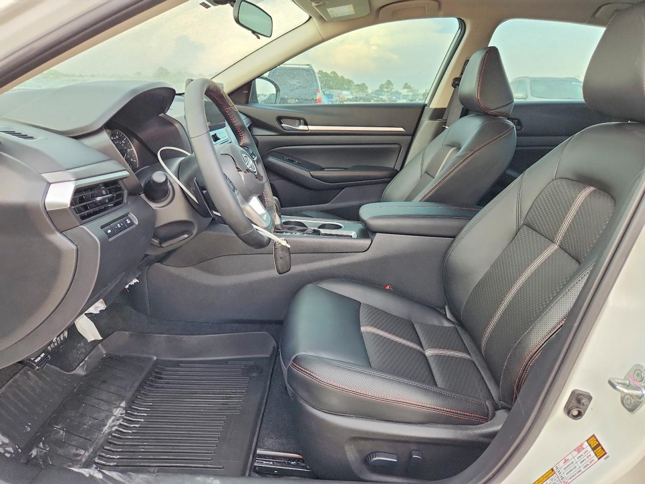 2026 Nissan Altima Sr - Фото 7