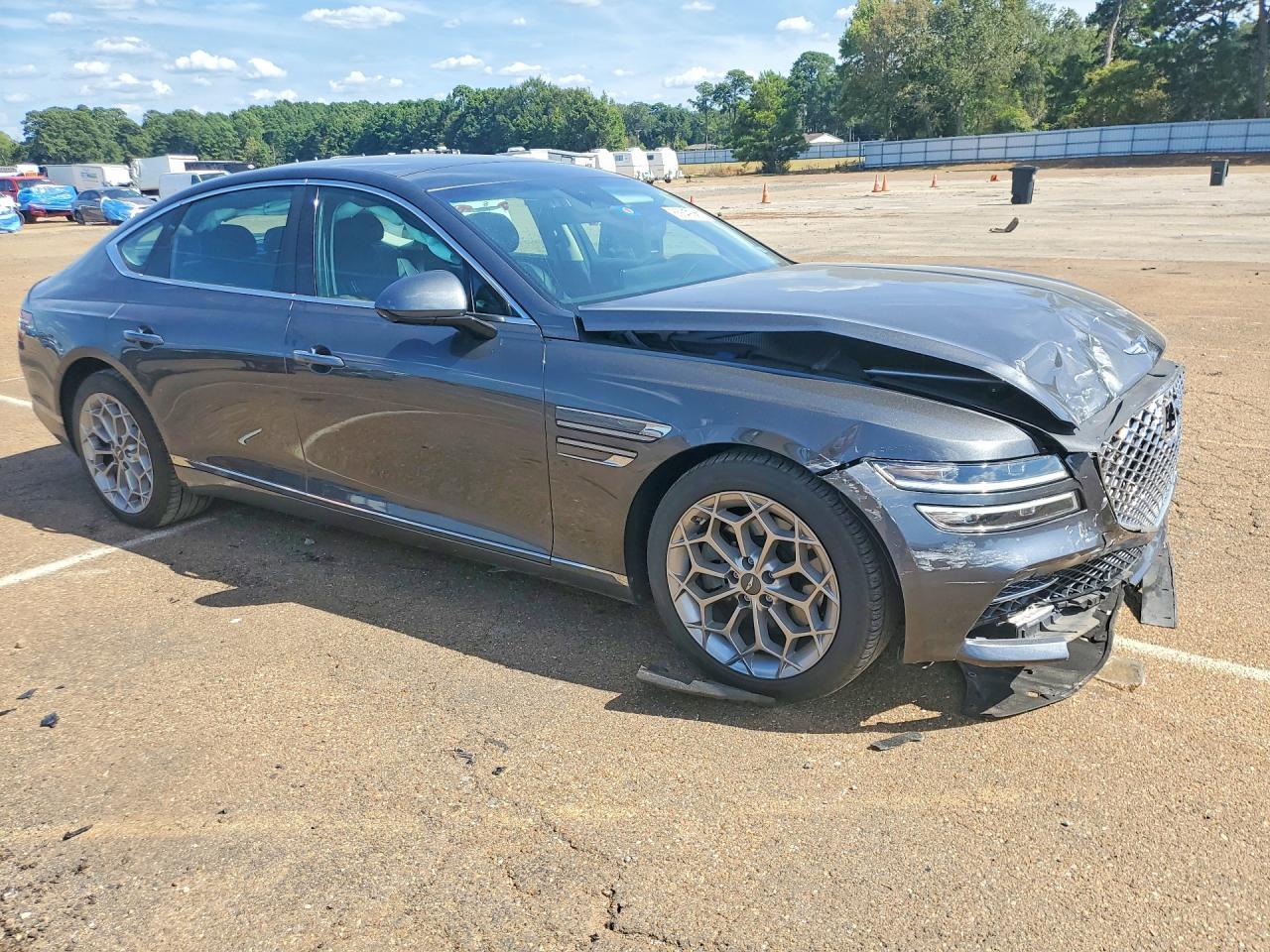 2021 Genesis G80 2.5T - Image 4