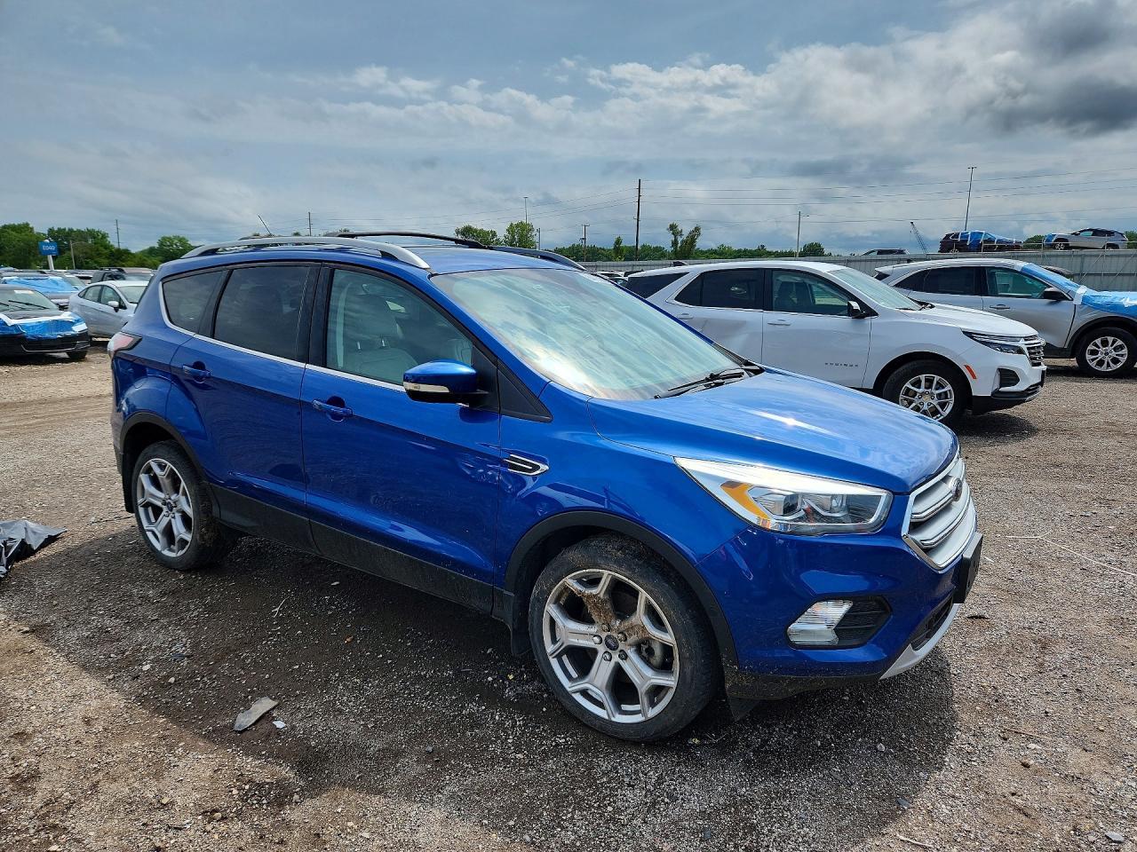 2017 Ford Escape Titanium - Image 4
