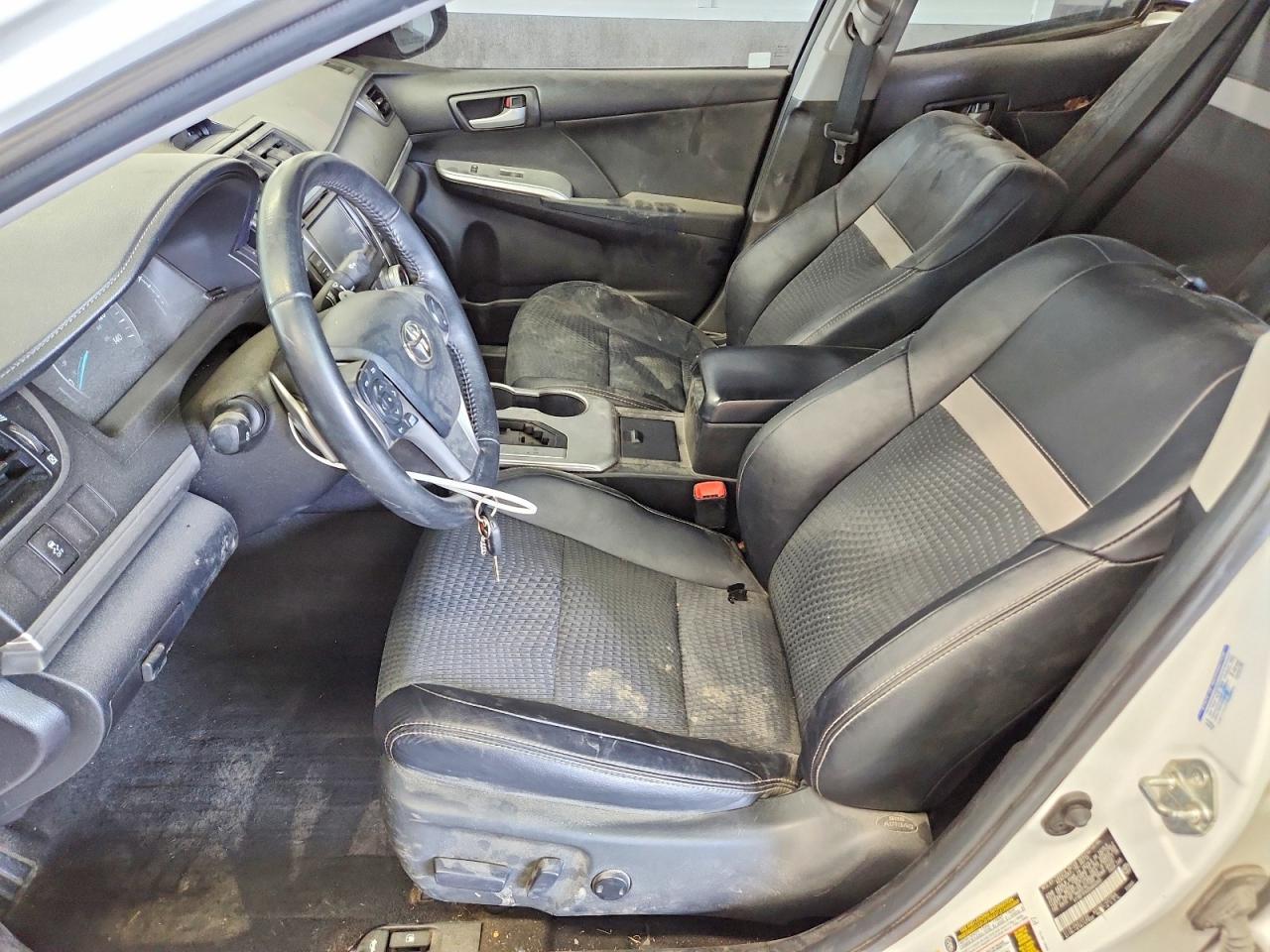 2013 Toyota Camry Se - Image 7