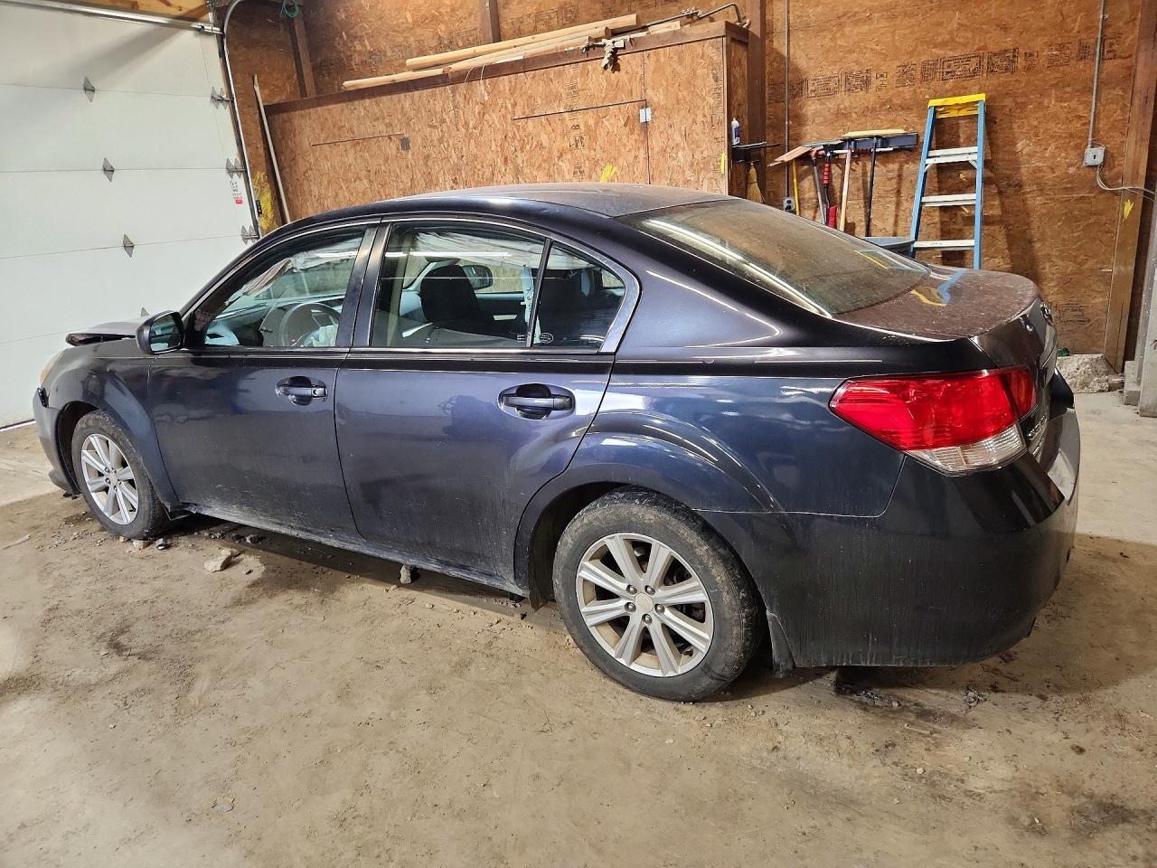 2013 Subaru Legacy 2.5I - Image 2