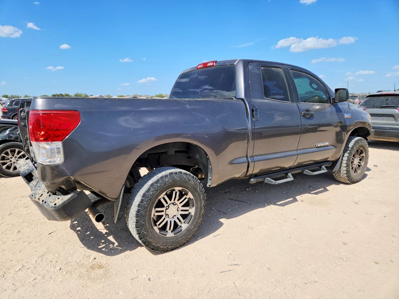 2011 Toyota Tundra Double Cab Sr5 - Фото 3