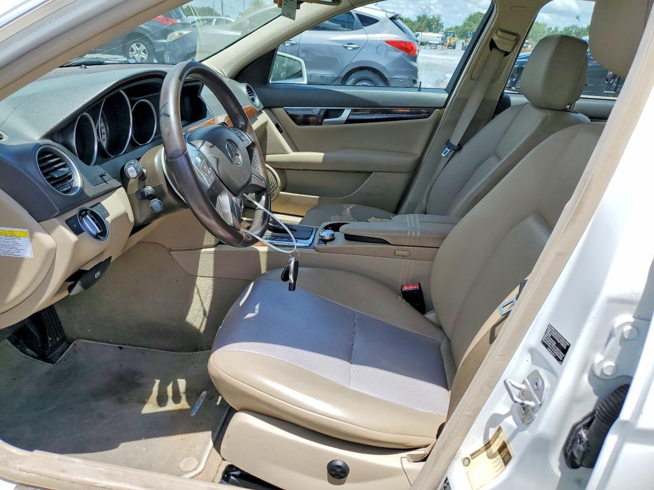 2013 Mercedes-Benz C 250 - Фото 7