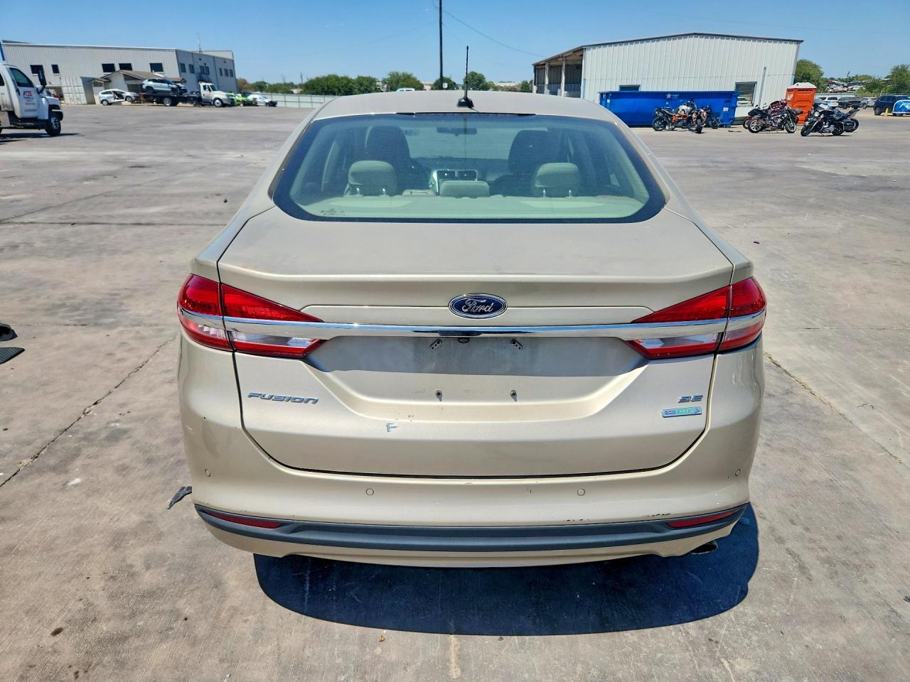 2017 Ford Fusion Se - Фото 6