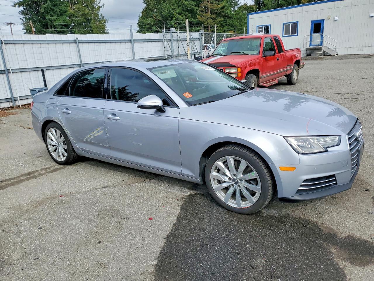 2017 Audi A4 Premium - Фото 4